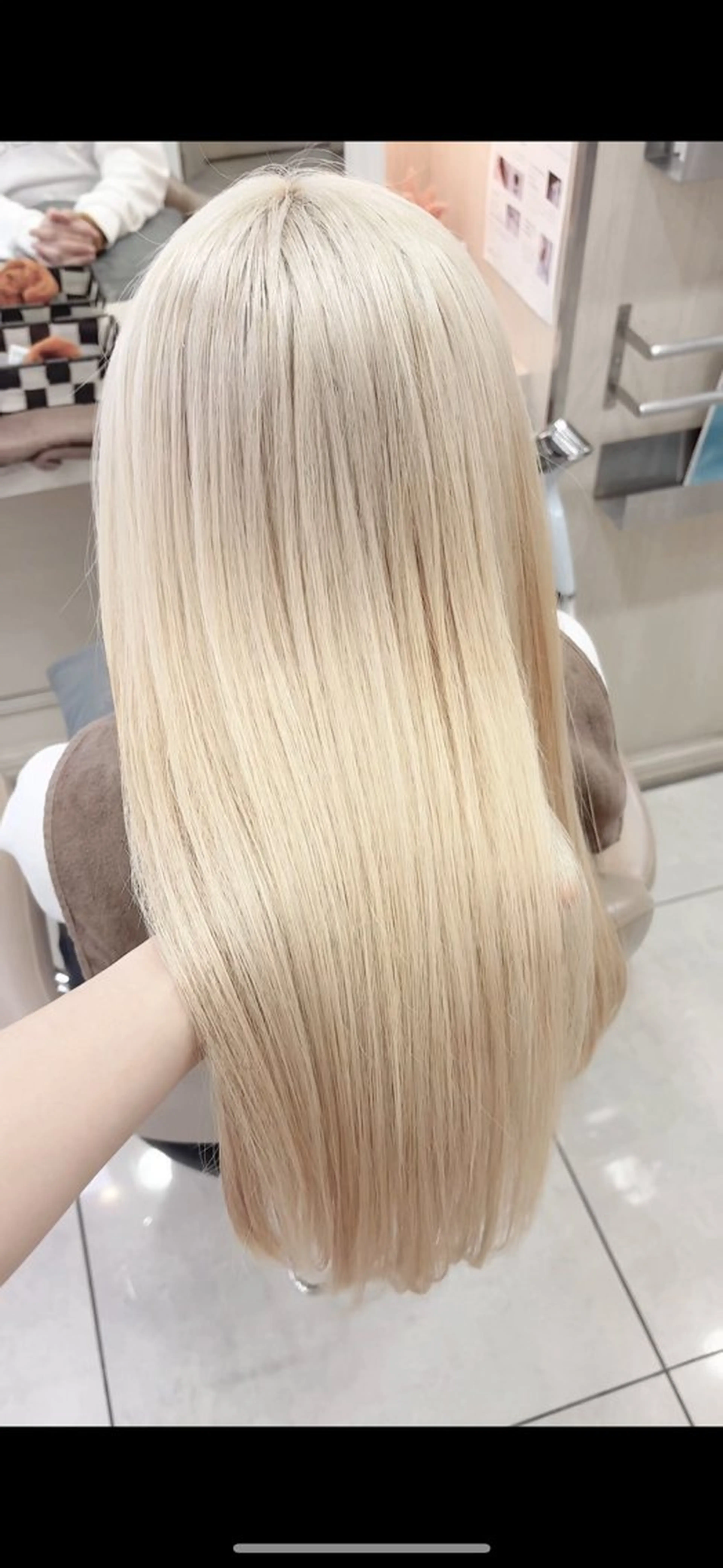 ロング ヘアカラー ブリーチカラー♡ エクステ♡しゅかのヘアスタイル