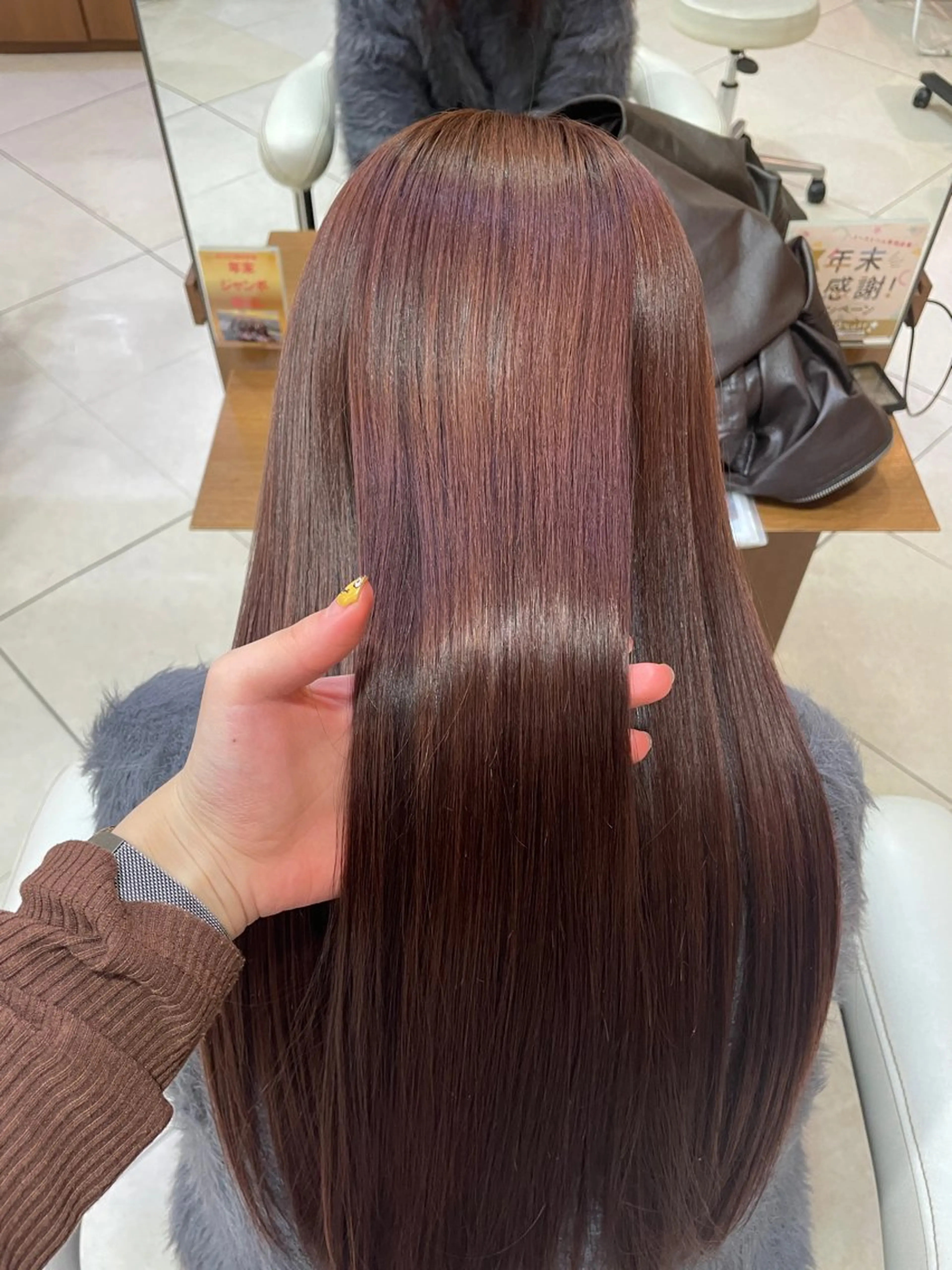 カラー ブラウンカラー ピンクカラー 青木 しおりのヘアスタイル