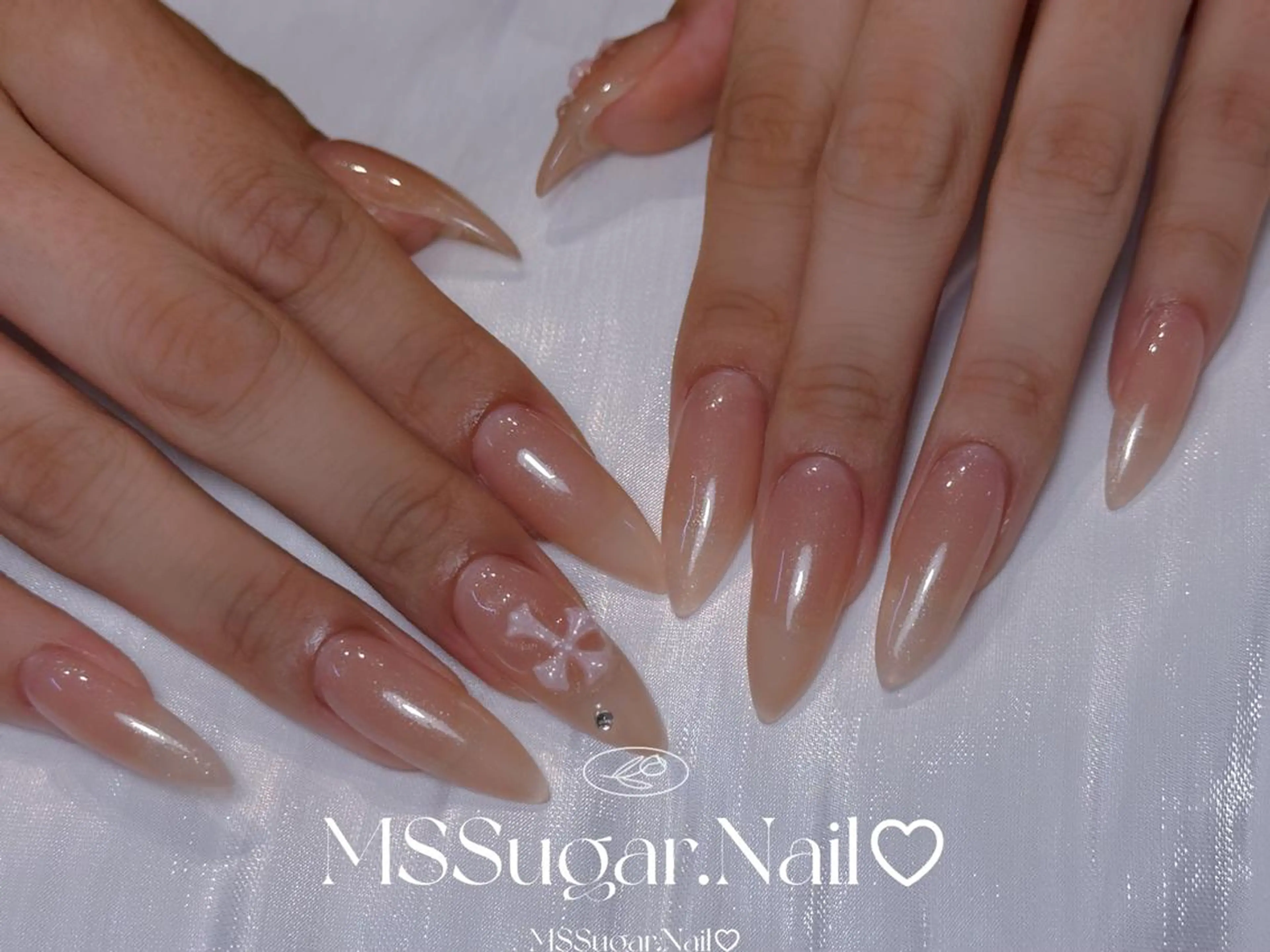 ネイル ハロウィン ロングネイル マグネットネイル スカルプネイル ネイルチップ Mss ALICEのネイルデザイン