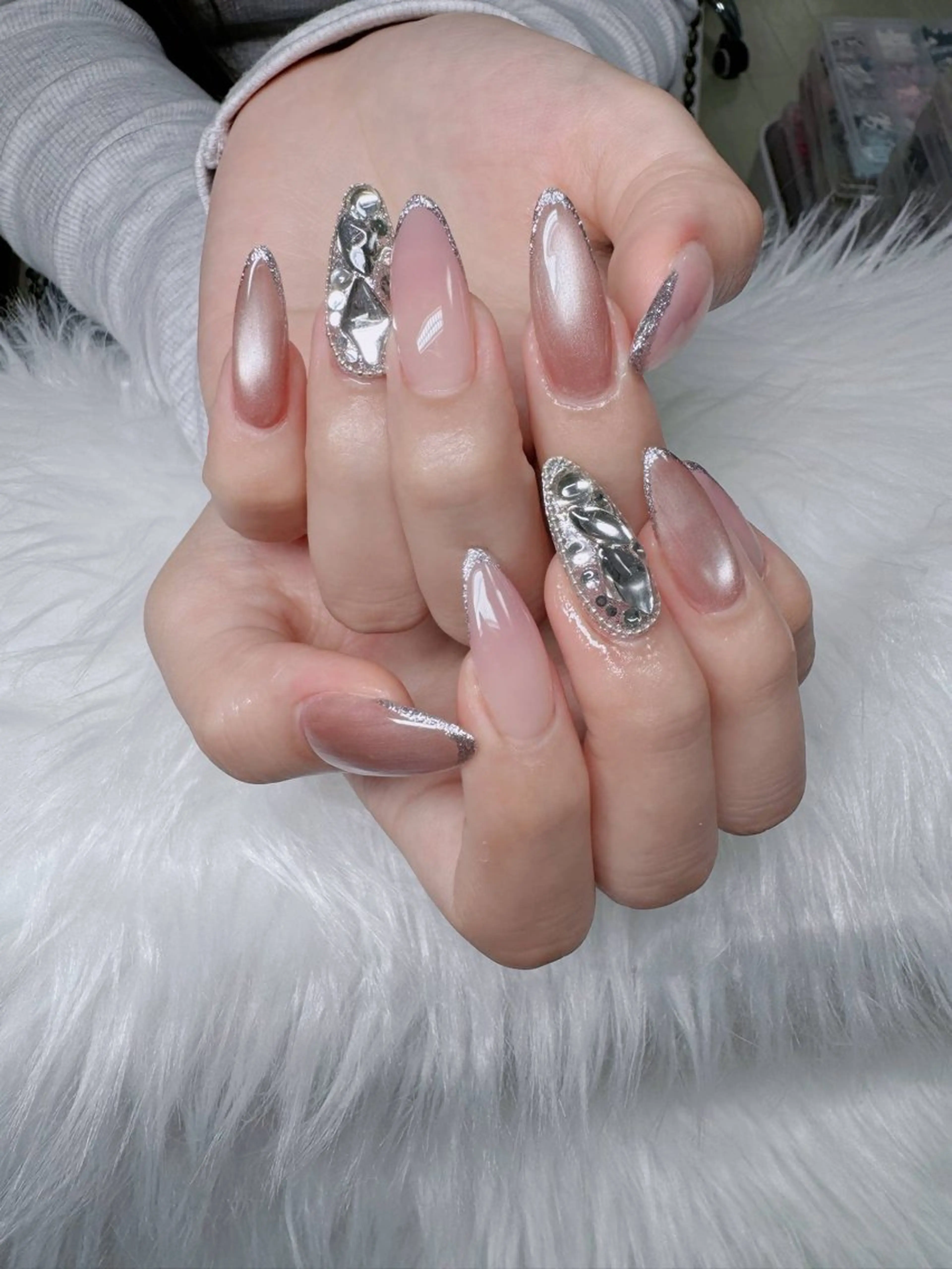 ネイル フレンチネイル ジェルネイル ガラスフレンチ ハロウィン ハート ハンドネイル H.baby Nail Salonのネイルデザイン