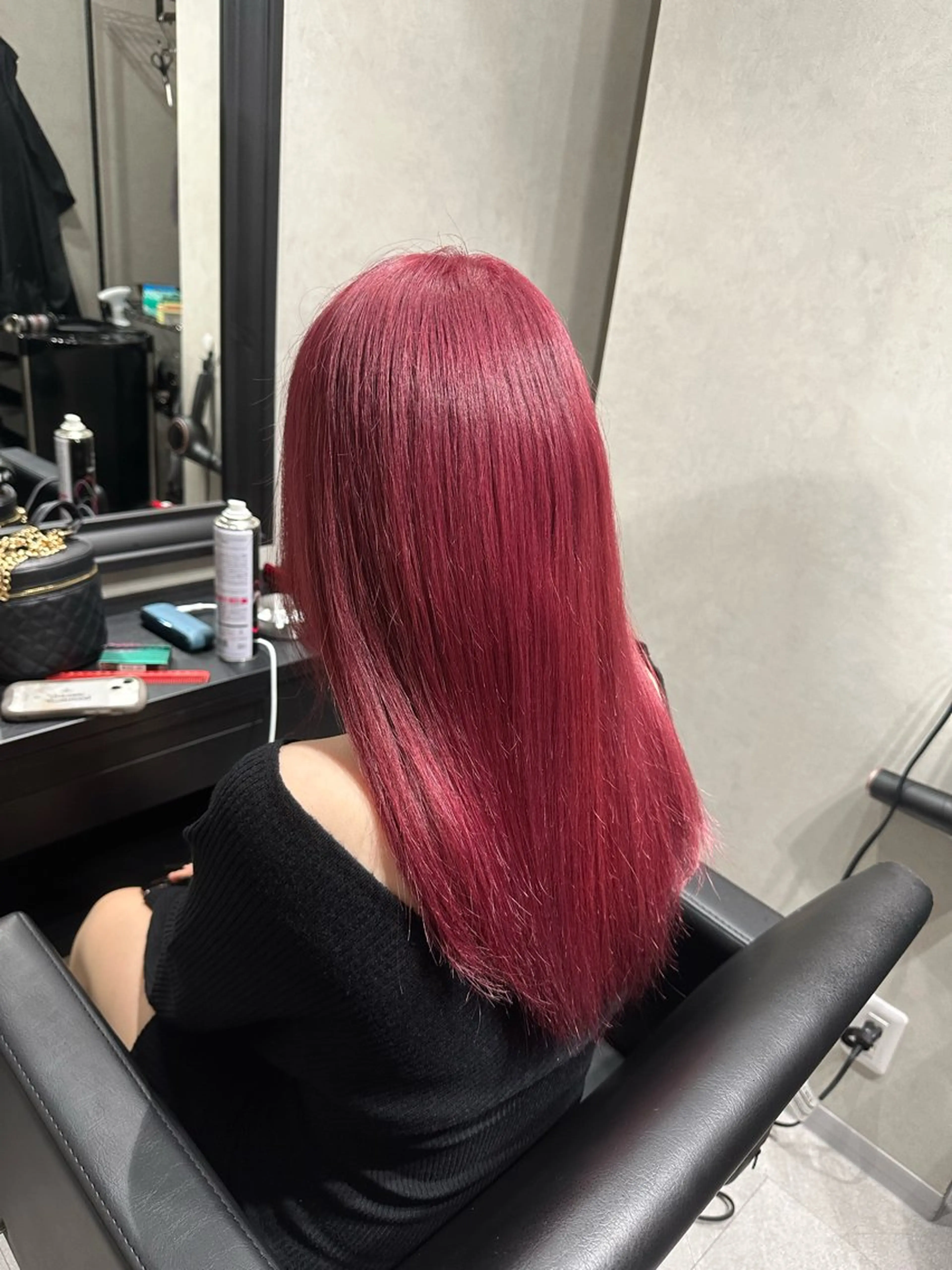 ロング 奥本 侑 ハイトーン、髪質改善のヘアスタイル