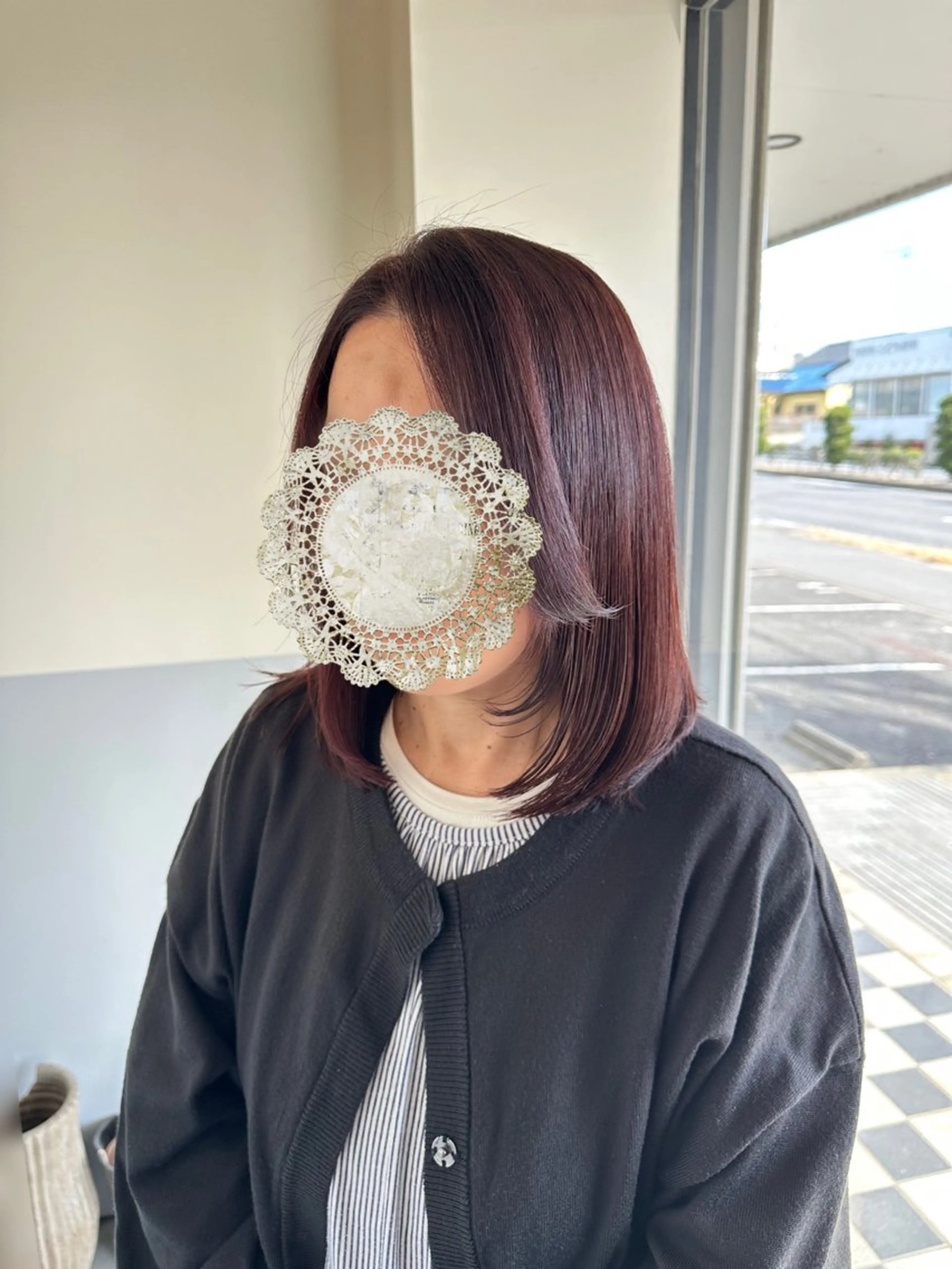 ミディアム カラー ブラウンカラー ピンクカラー ピンクブラウン レイヤーカット 三浦 彩那のヘアスタイル