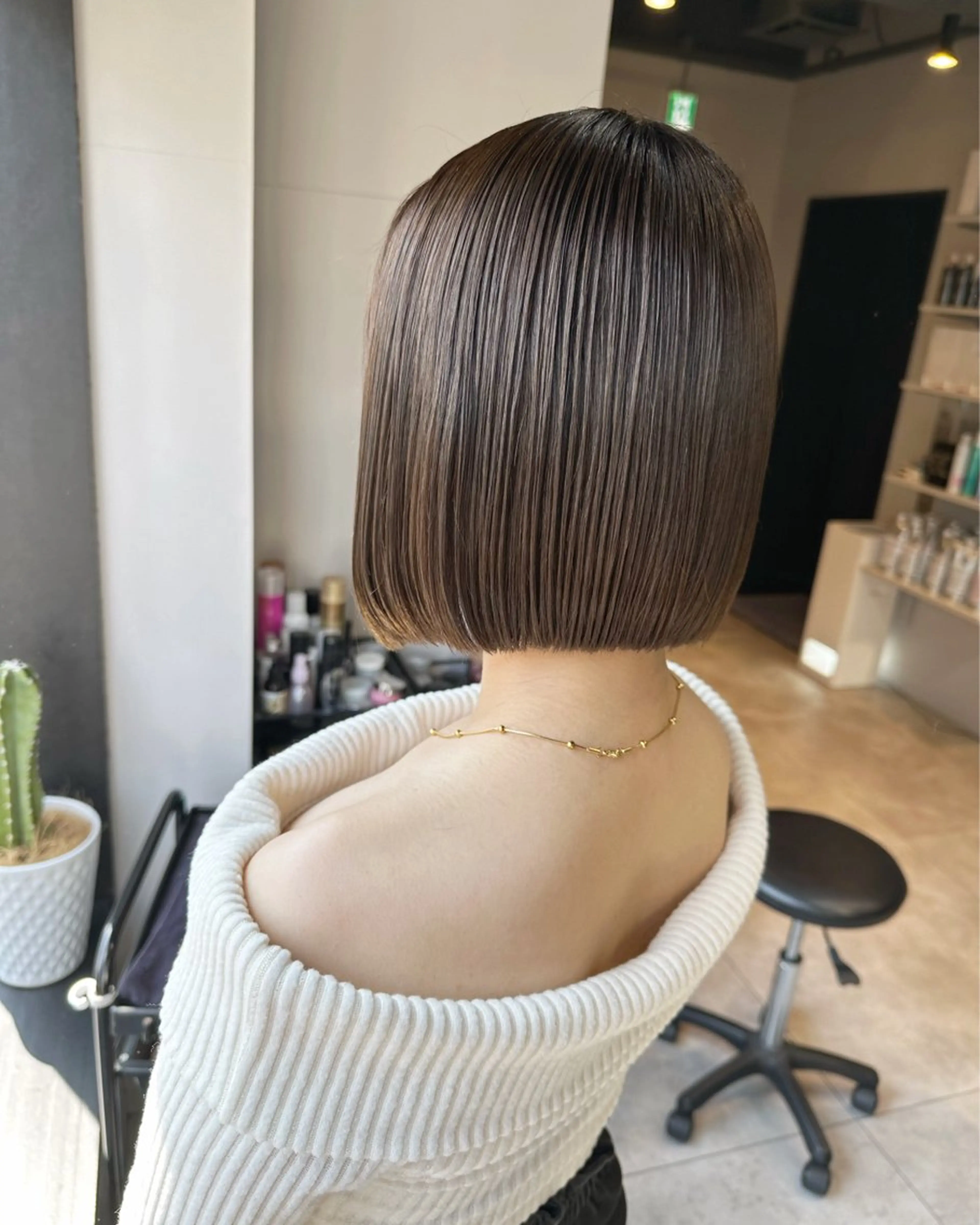 ミディアム カラー ミディアムパーマ ハイライトカラー インナーカラー ハイライト 髪質改善 カット ヘアカラー トリートメント ボブ/ショート /佐藤伶のヘアスタイル