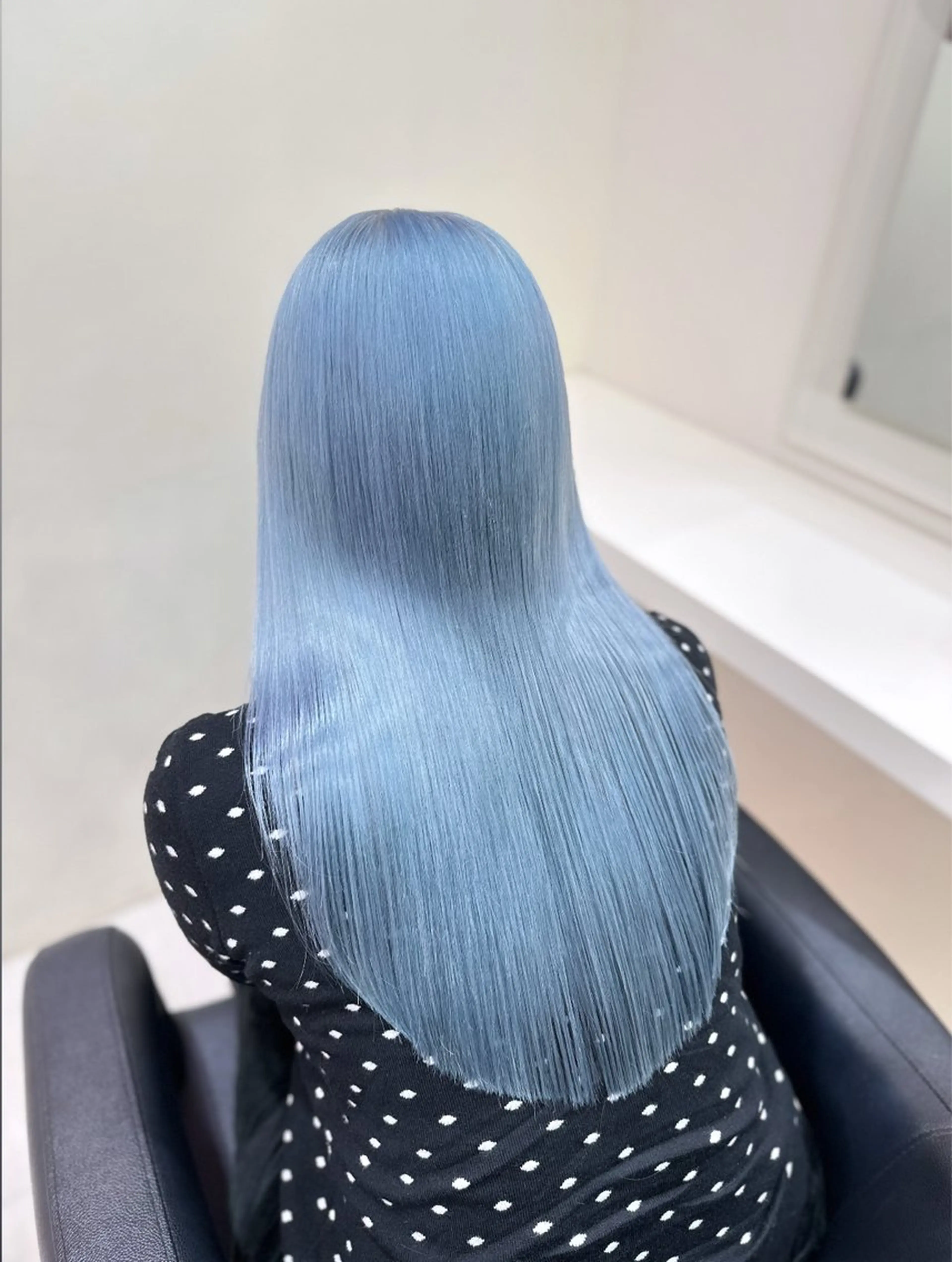 ロング カラー ヘアアレンジ カット ヘアカラー トリートメント 🌈艶カラー/ 韓国風レイヤーカットのヘアスタイル