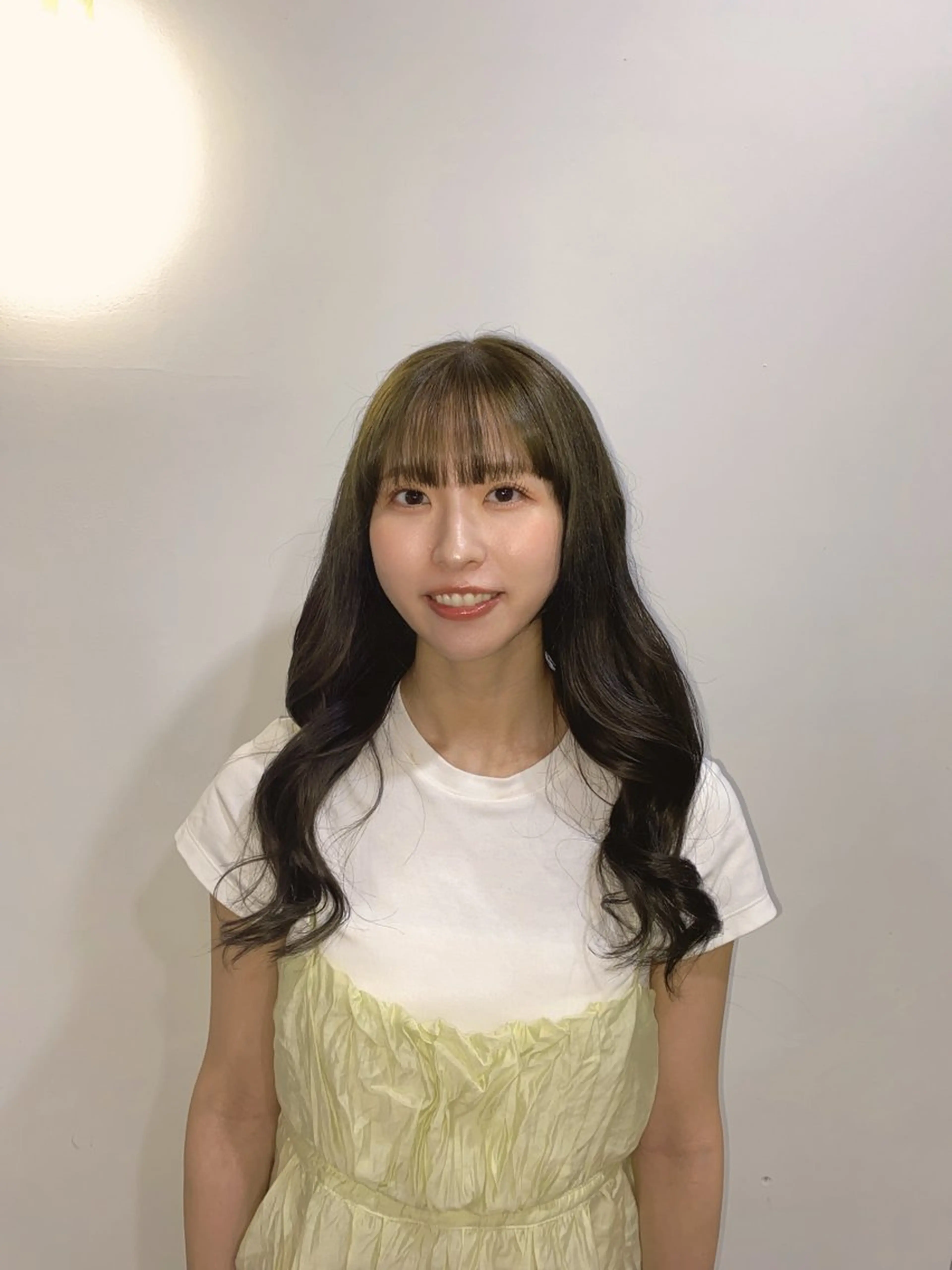 ロング カラー グレージュ オリーブグレージュ オリーブグレー ハナダ メイのヘアスタイル