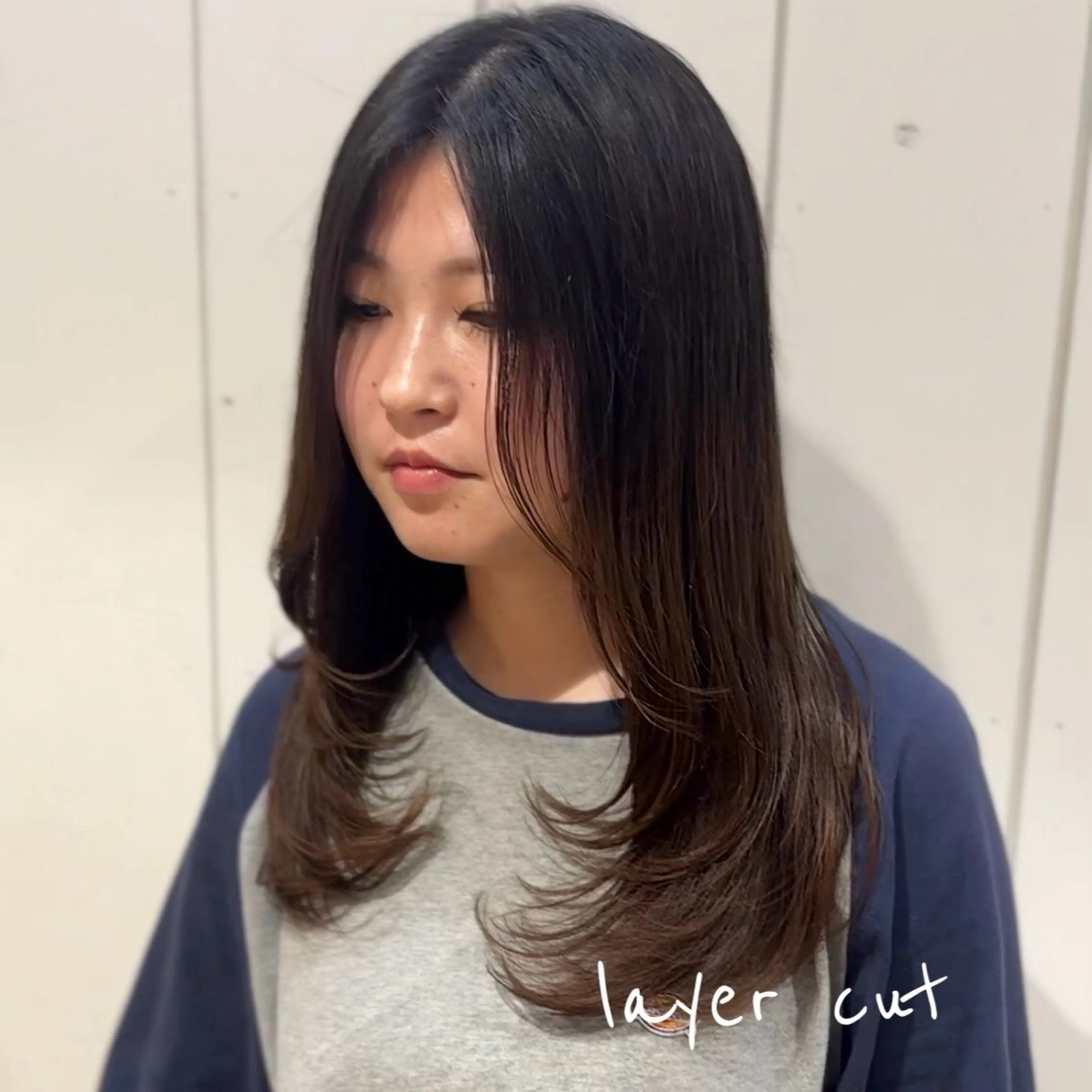 ロング 顔まわりレイヤー レイヤーカット レイヤーカット/ むなかたももか🐾のヘアスタイル