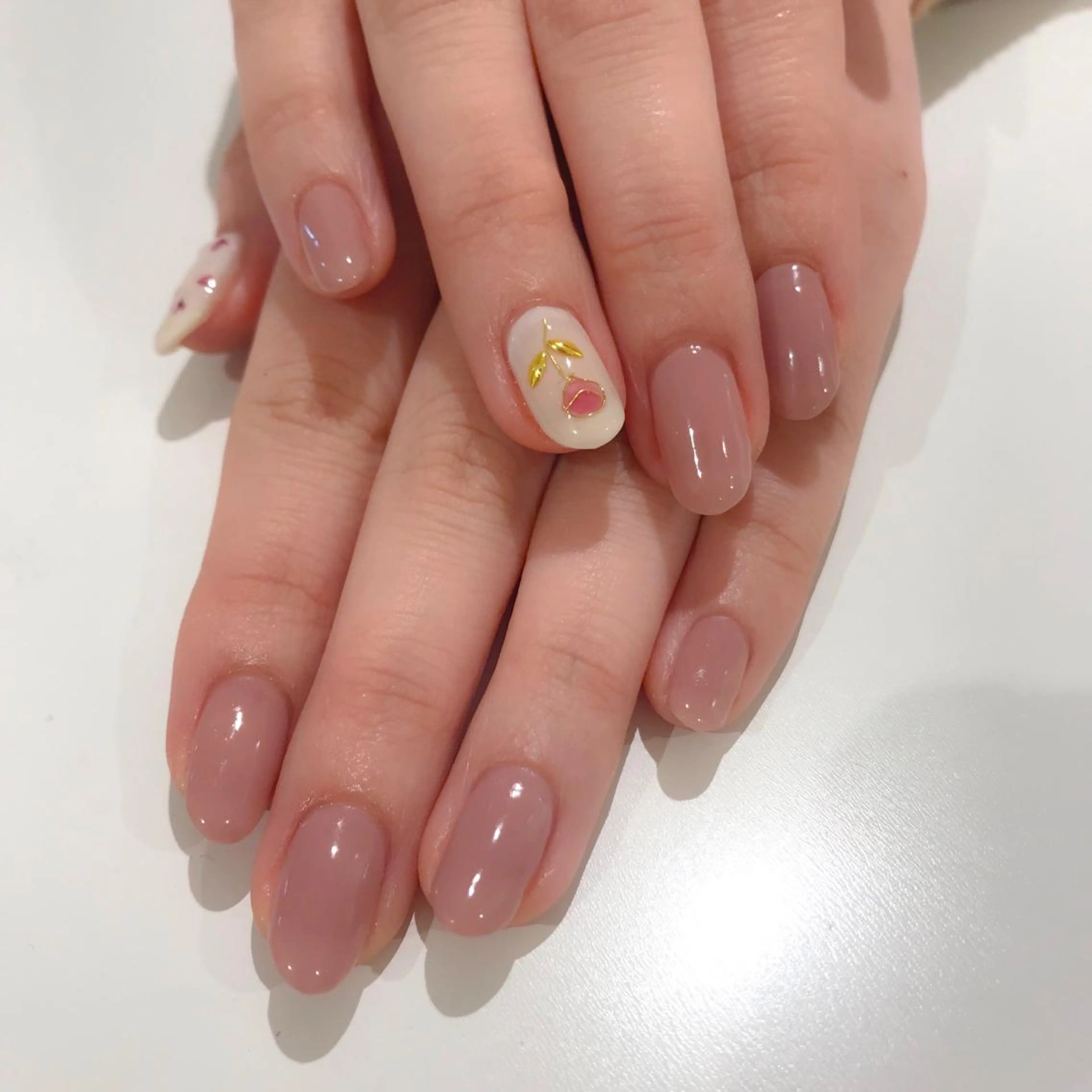 ネイル フラワーネイル ハンドネイル 本田 知美のネイルデザイン