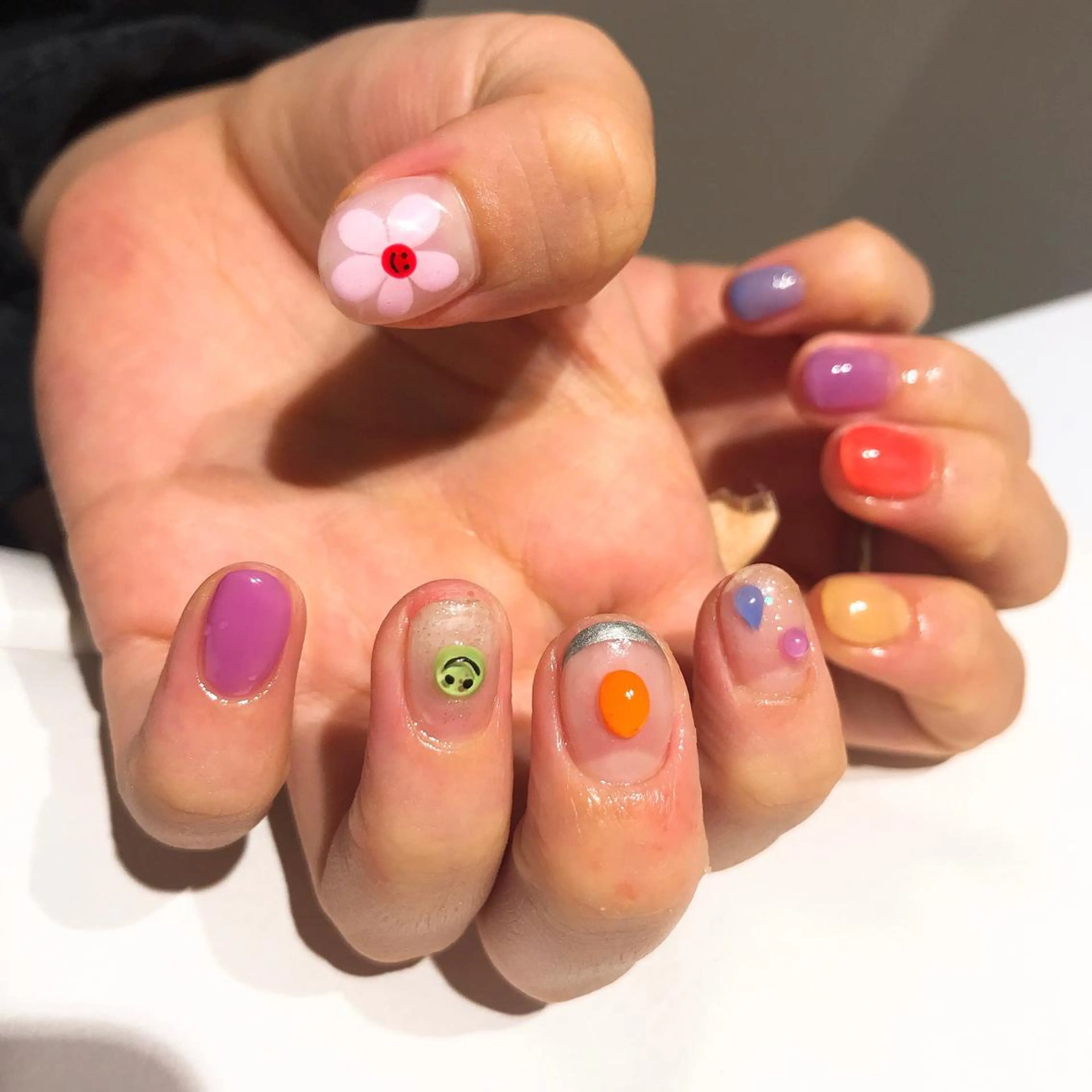 ネイル ハンドネイル ハンドケア nail salon　Natural Cure所属・平井 彩香のネイルデザイン
