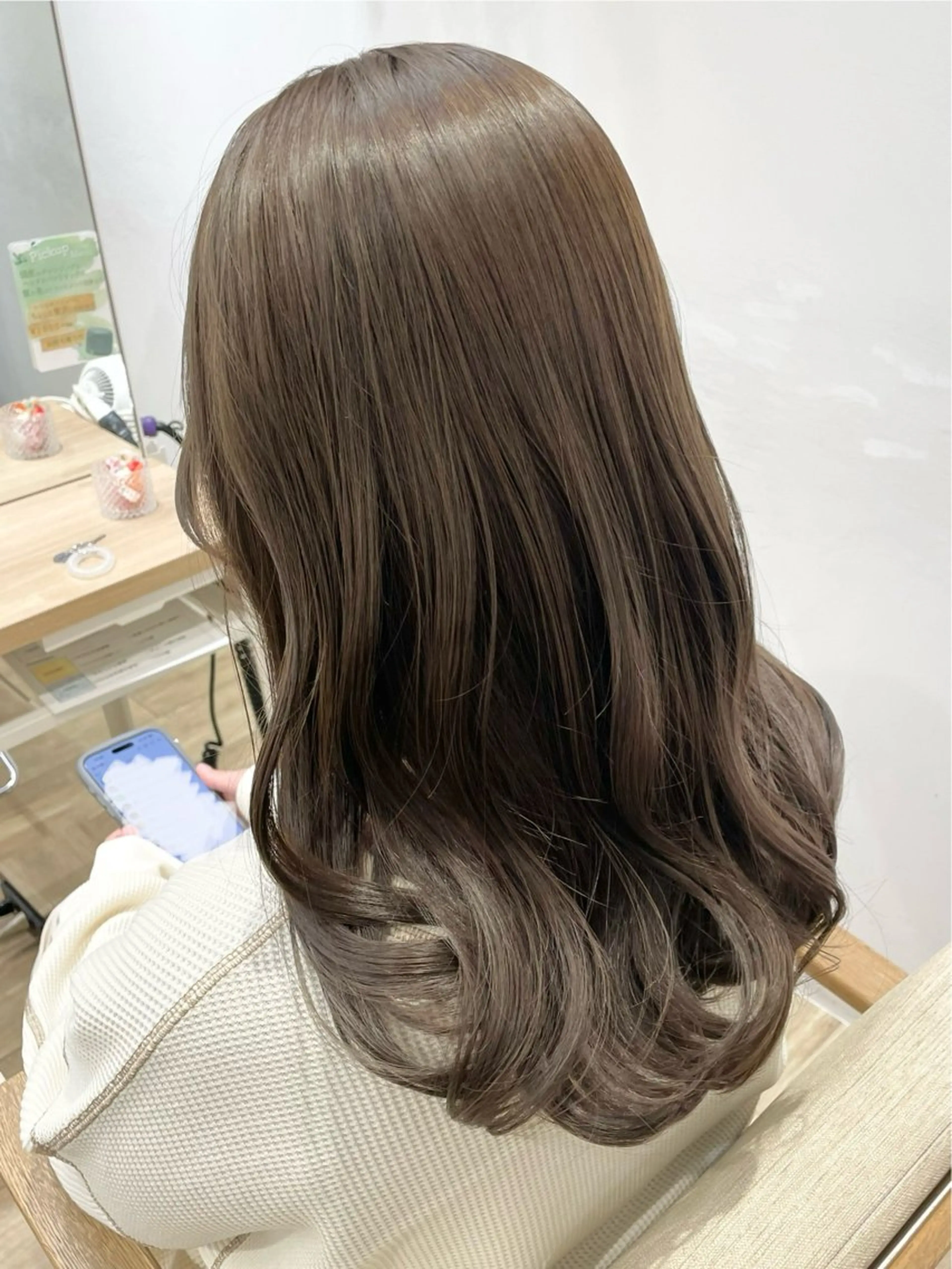 ロング カラー 透明感カラー グレージュ オリーブグレージュ オリーブグレー ヘアカラー 松田 /骨格矯正カットのヘアスタイル