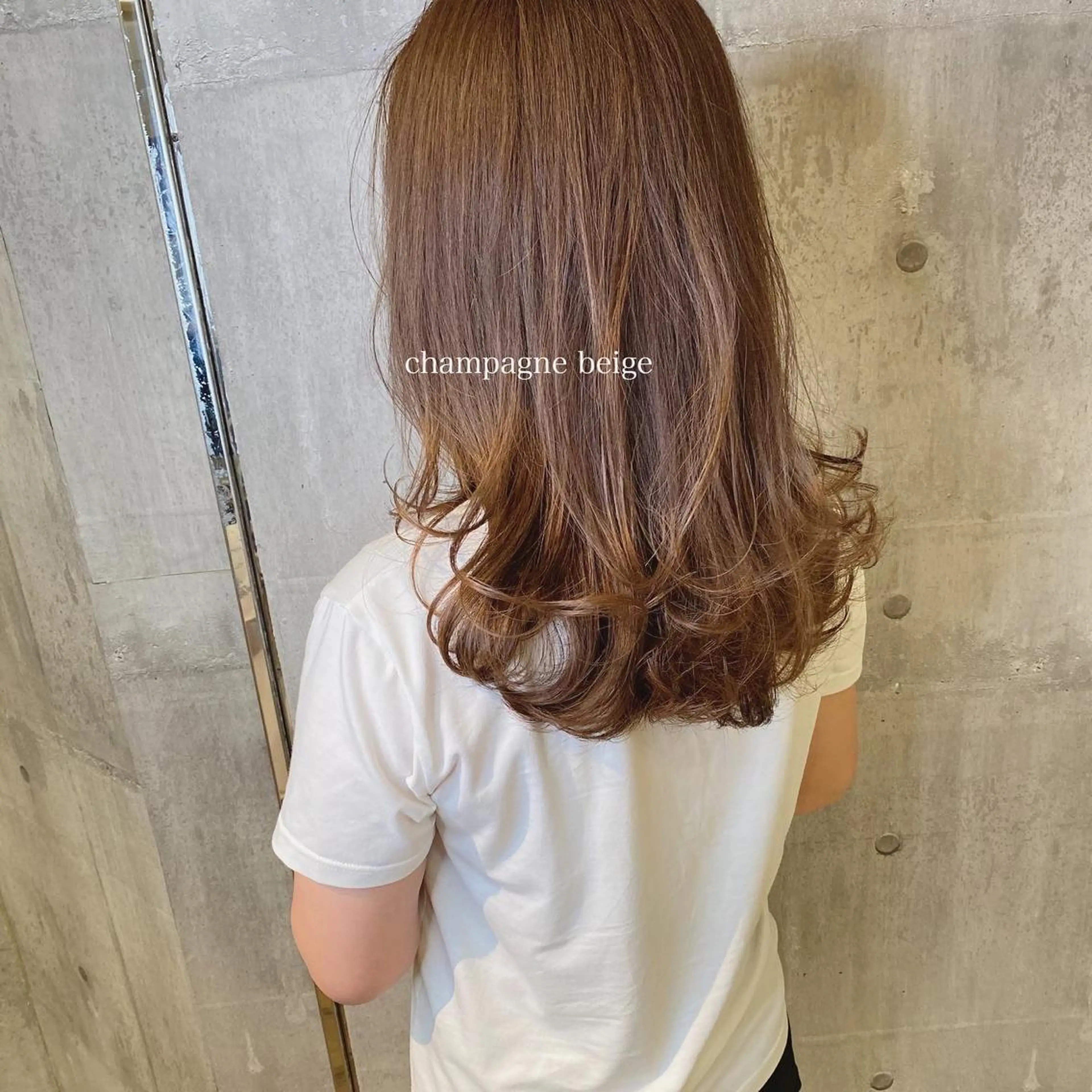 ミディアム カラー ベージュカラー カット ヘアカラー トリートメント 髪質改善ｶﾗｰ ｹｱﾌﾞﾘｰﾁ/ﾀﾑのヘアスタイル