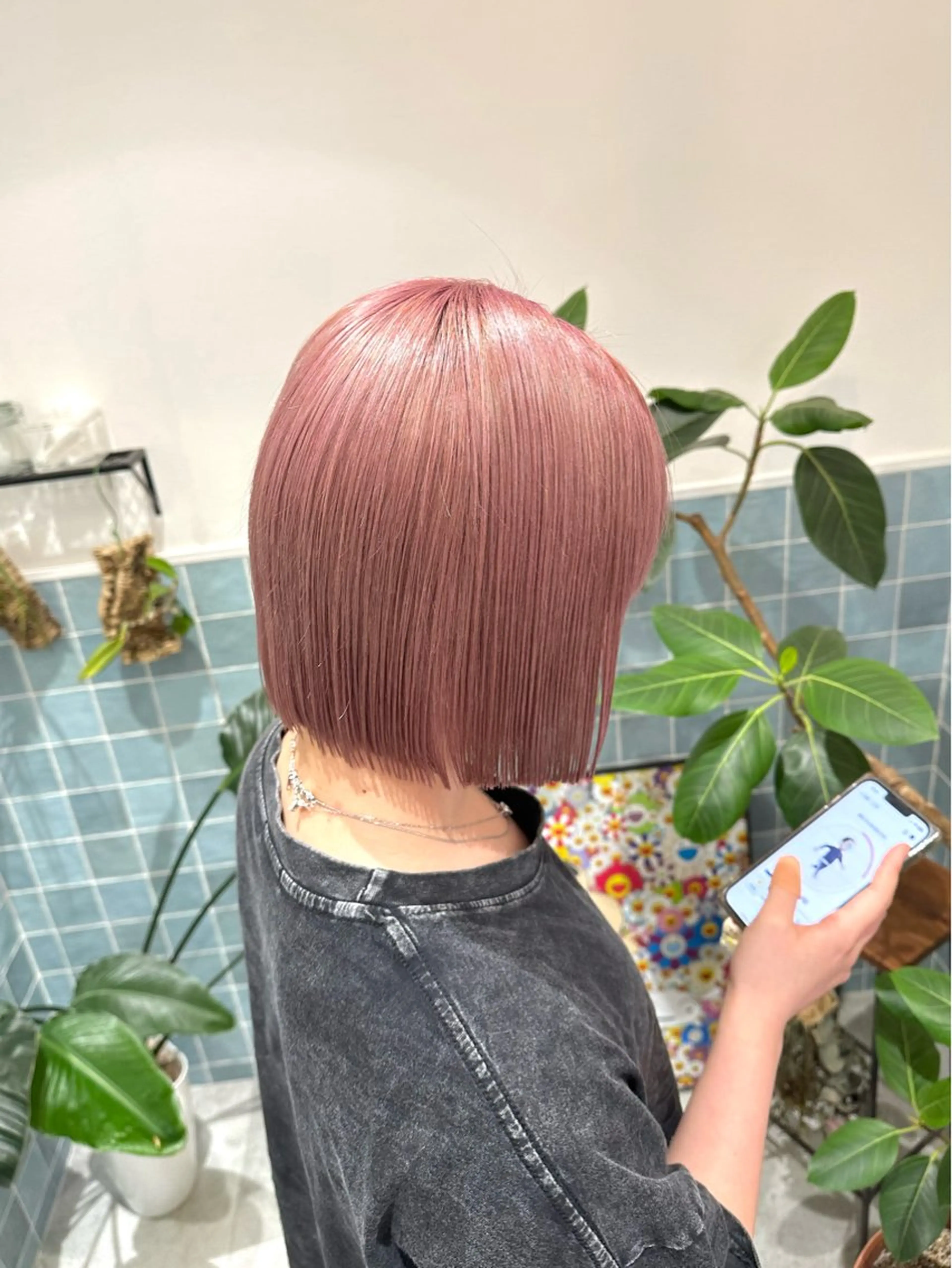 ショート カラー 🍑ブリーチなし ダブルカラーuRiのヘアスタイル