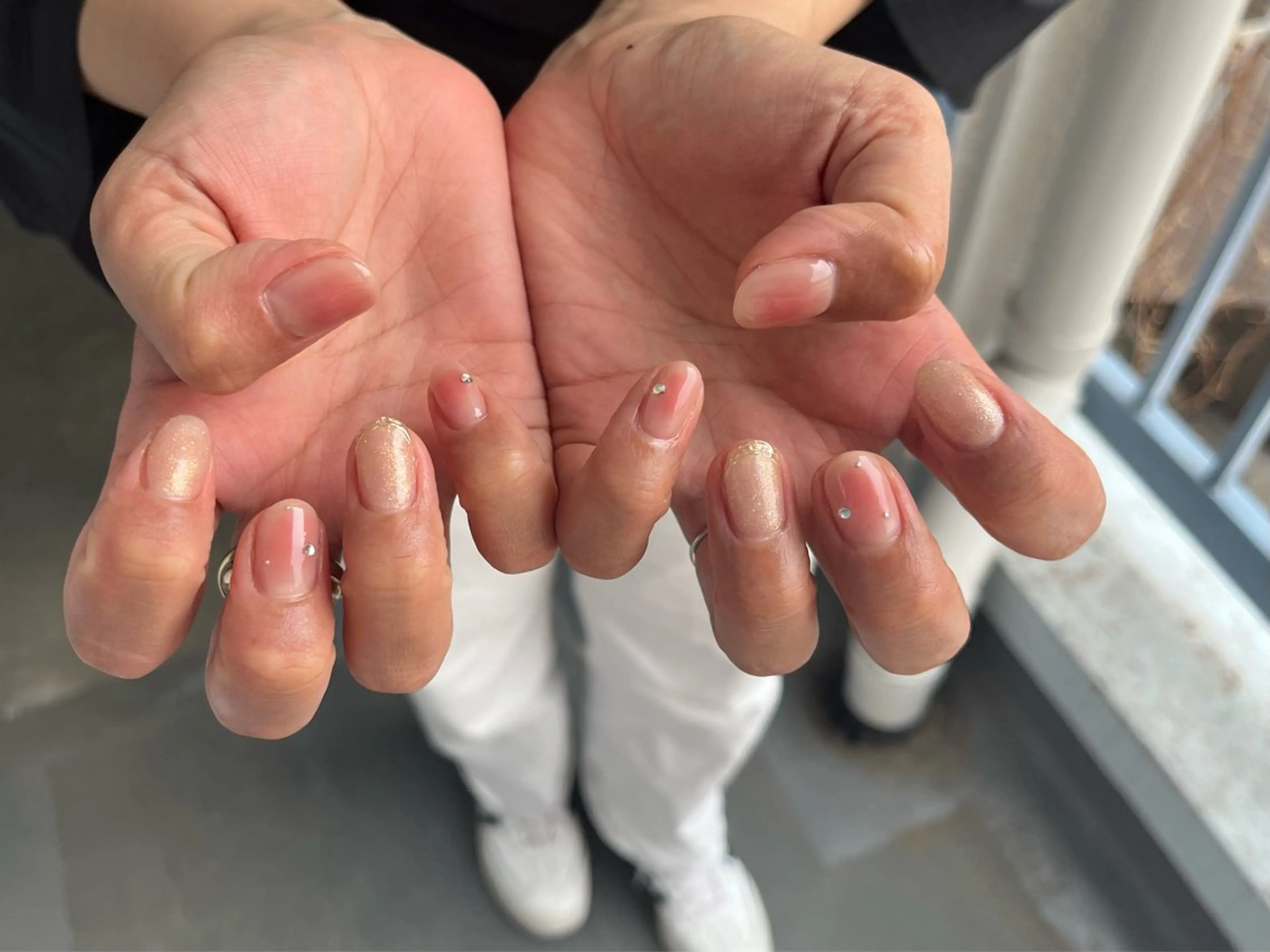 ネイル オーロラネイル フラワーネイル フットネイル フレンチネイル ジェルネイル kiki nail たまプラーザのネイルデザイン