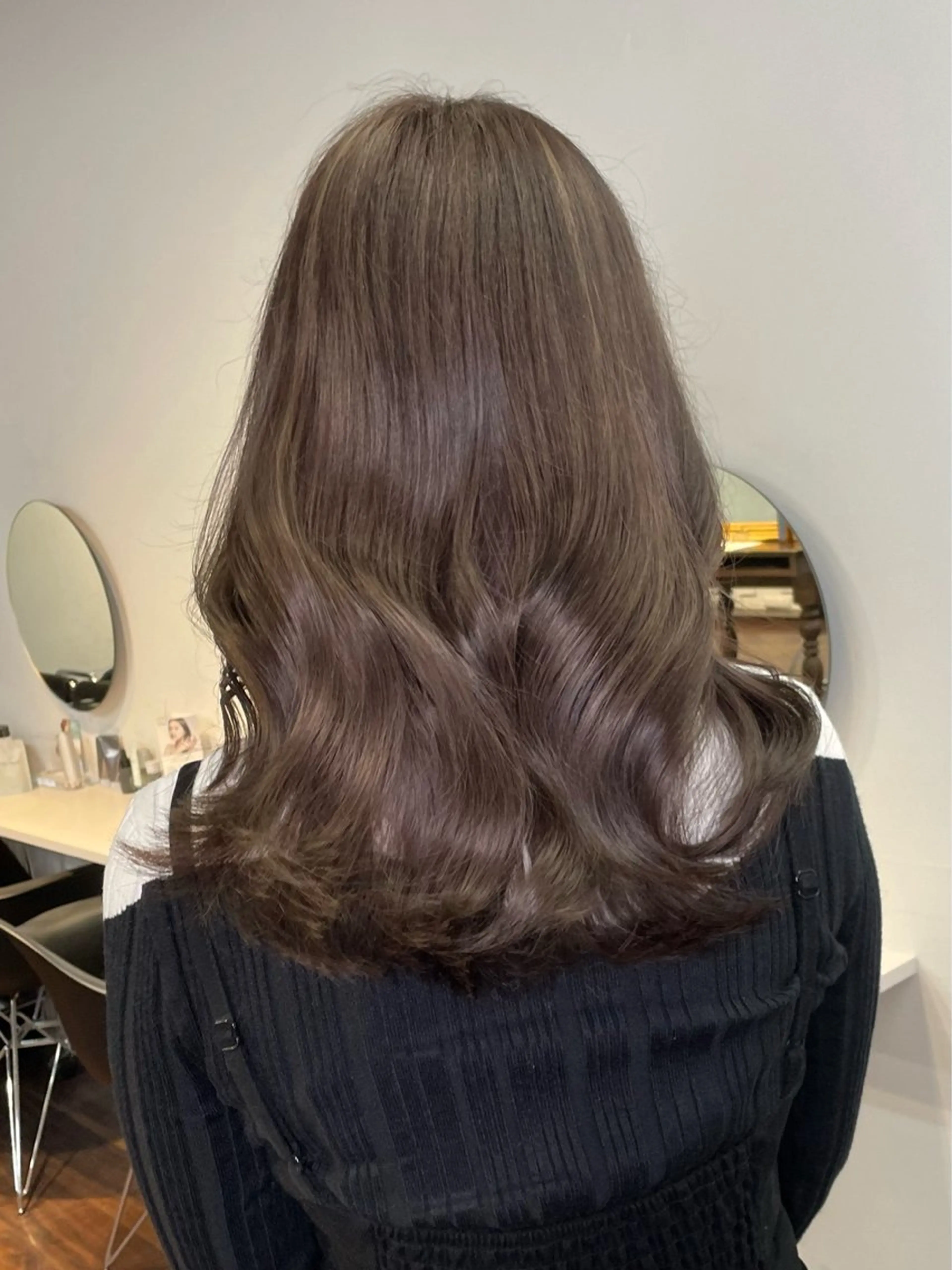 ロング カラー ヘアアレンジ アッシュ ベージュカラー ブリーチ 透明感カラー ダブルカラー カット ヘアカラー トリートメント maoブリーチ無し 似合わせカラーのヘアスタイル