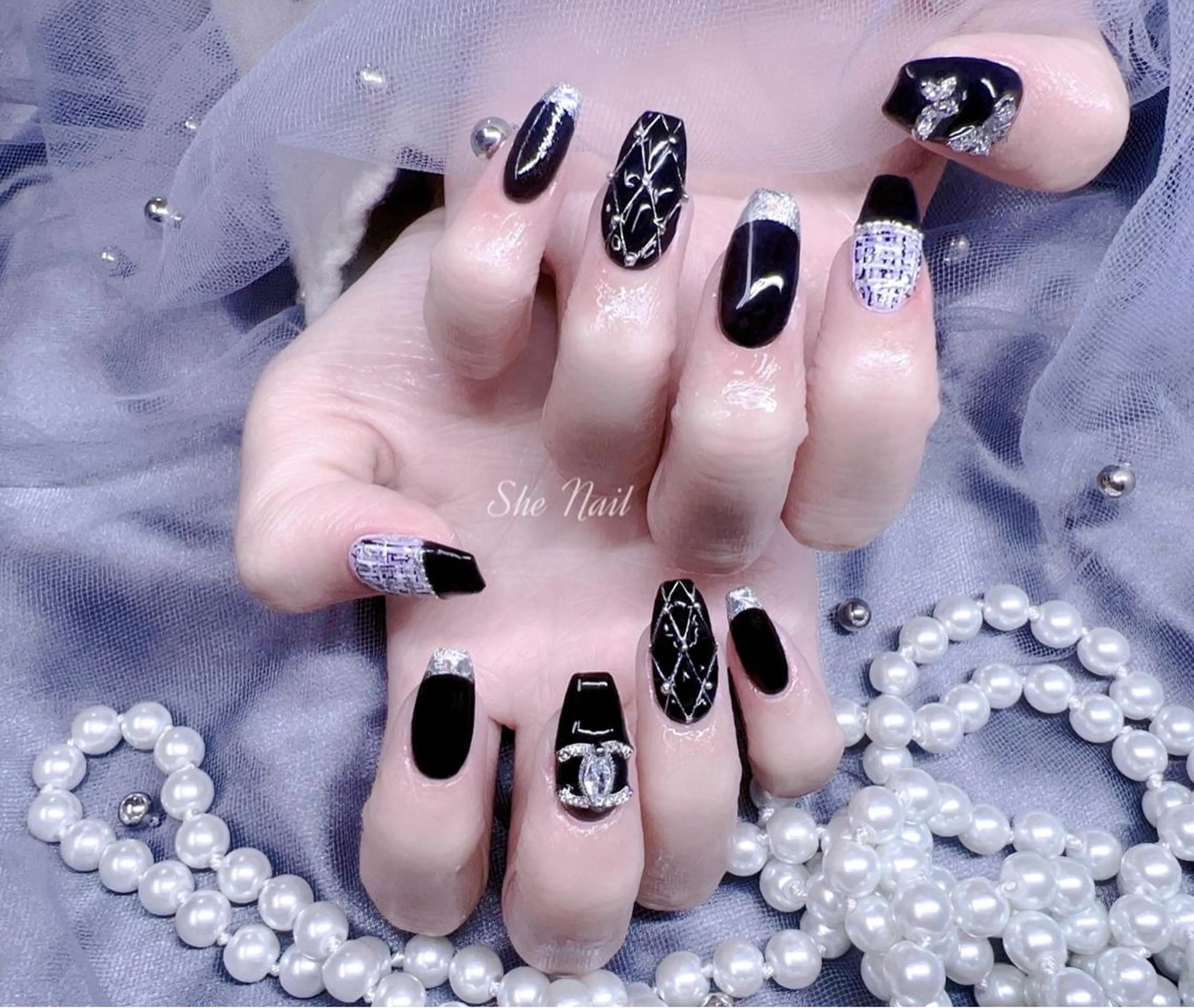 ネイル チークネイル 長さ出し マグネットネイル 持ち込み ワンカラーネイル ハンドネイル She   Nail所属・ISA_ BELLAのネイルデザイン