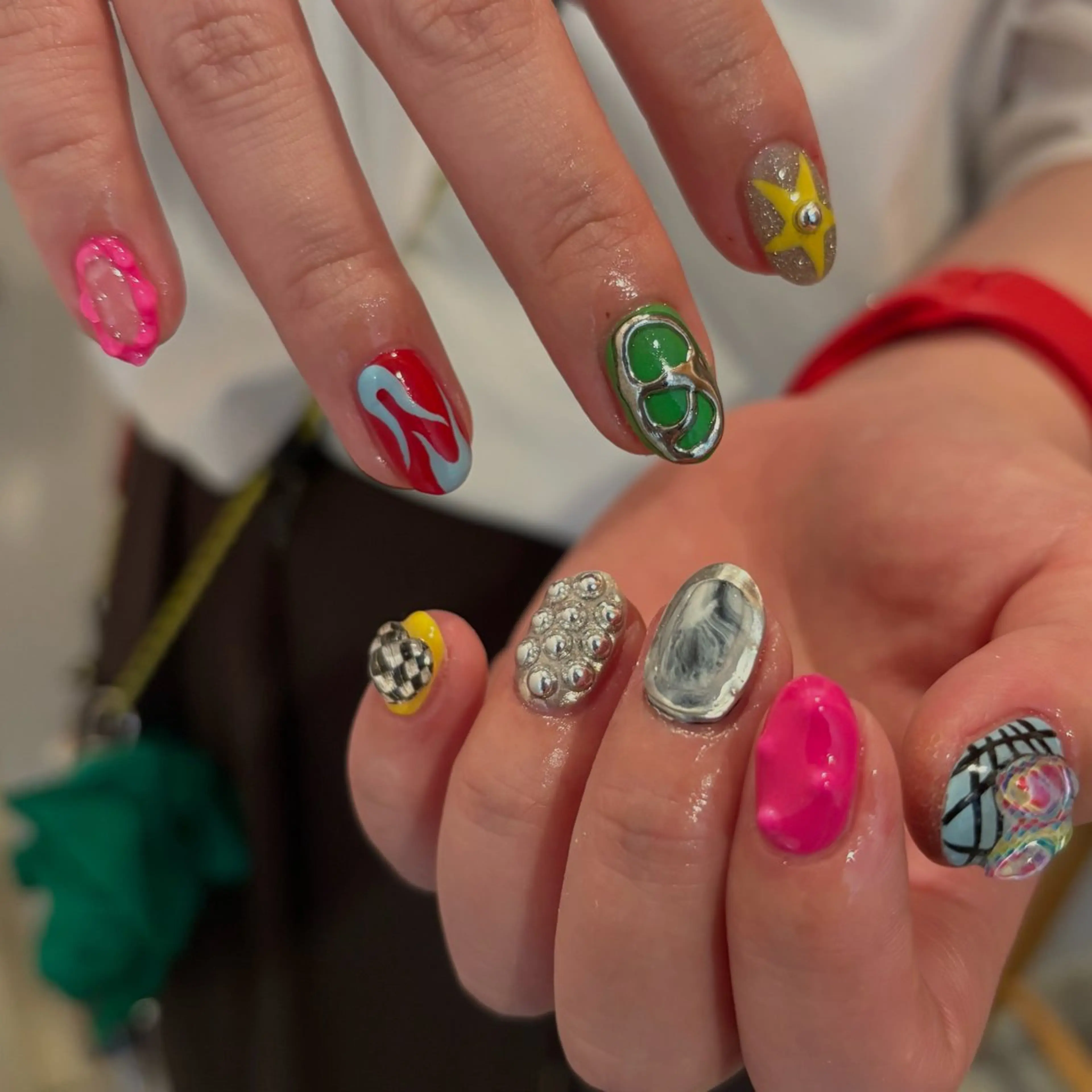 ネイル ハンドネイル フットネイル yuri / 個性派nailのネイルデザイン