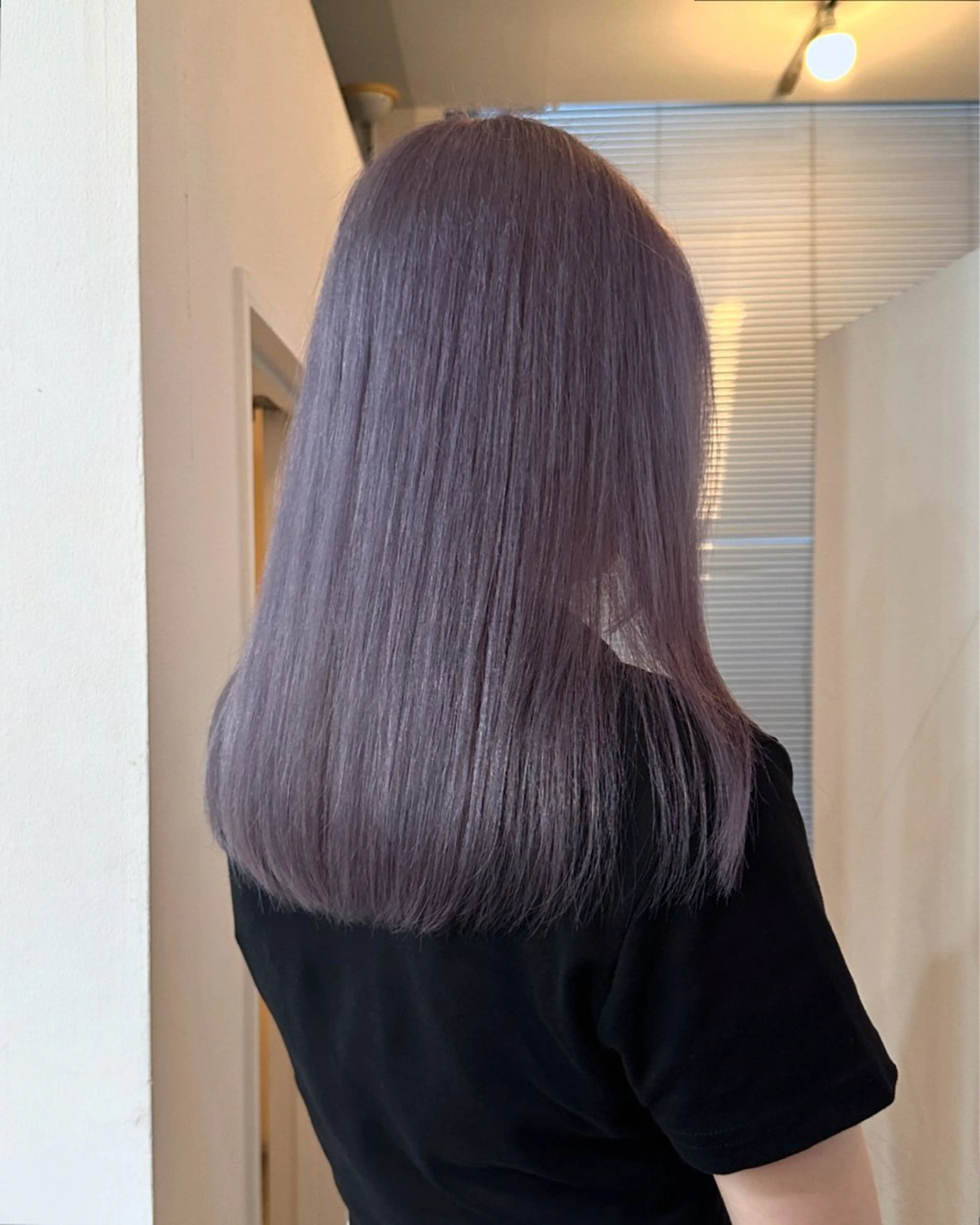 セミロング カラー ラベンダーカラー 磯　亜由香 🌷ブリーチのヘアスタイル