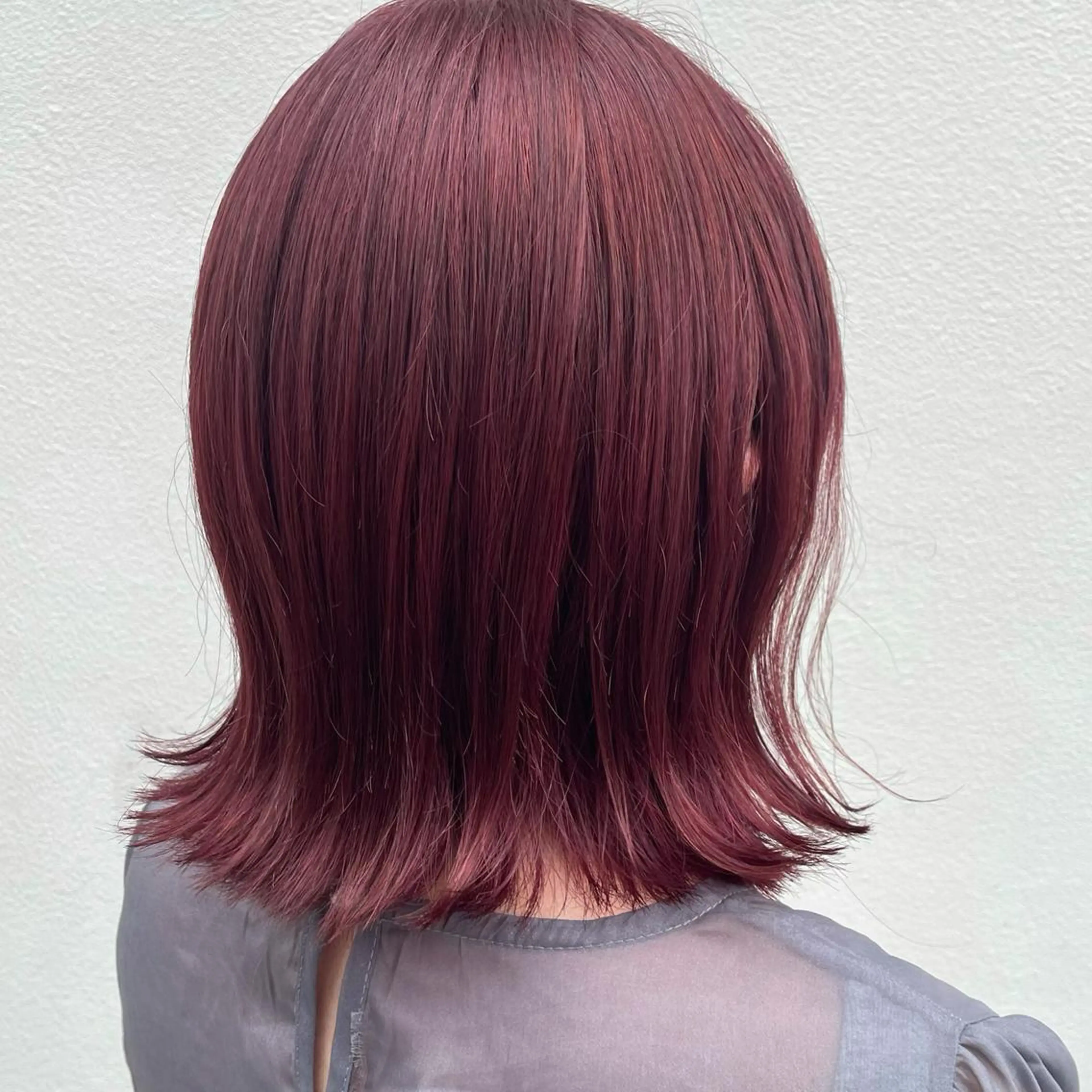 ショート カラー カット ヘアカラー トリートメント 坂田 友梨奈のヘアスタイル