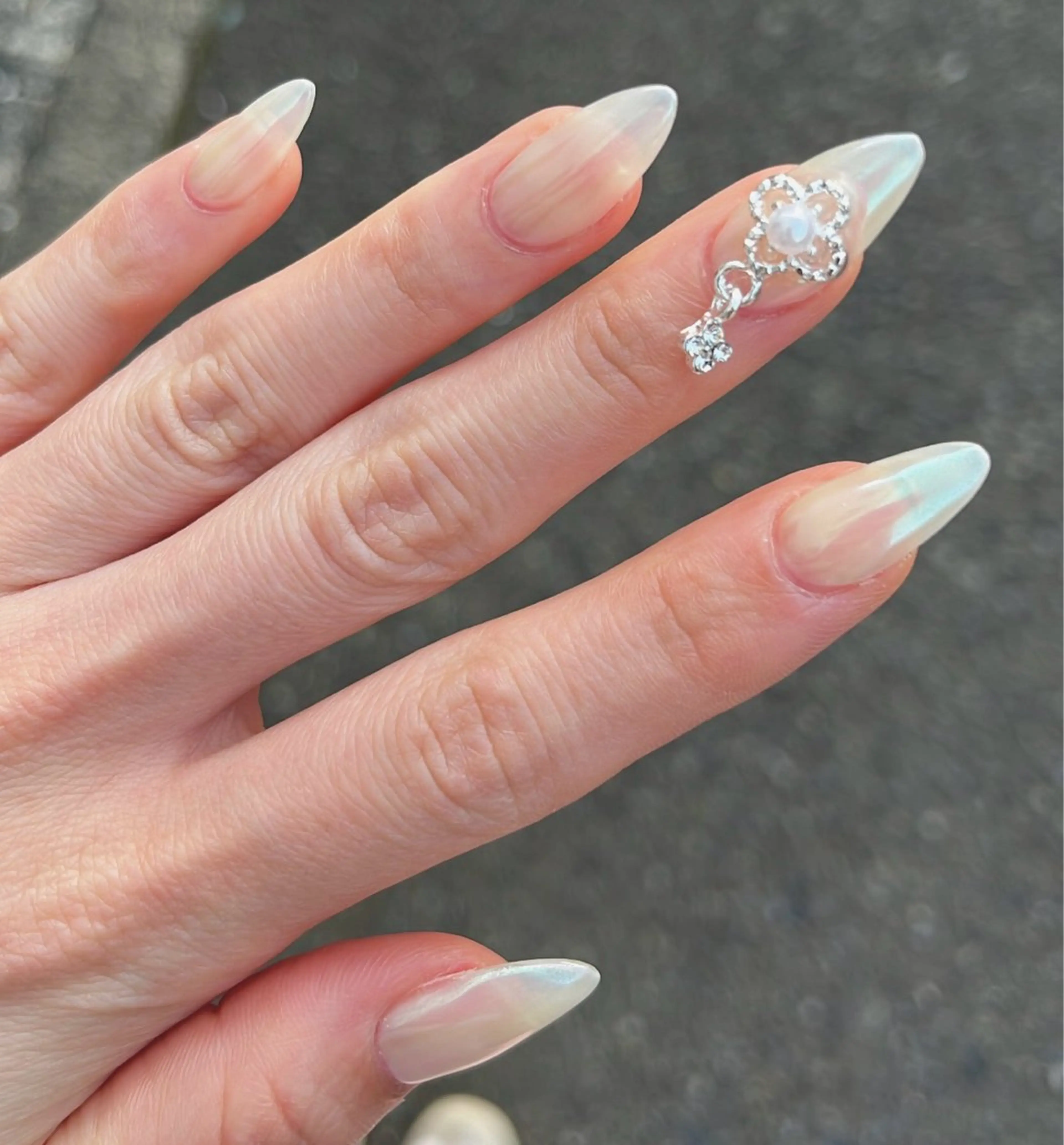 ネイル 長さ出し NailByua 武蔵新城徒歩4分のネイルデザイン