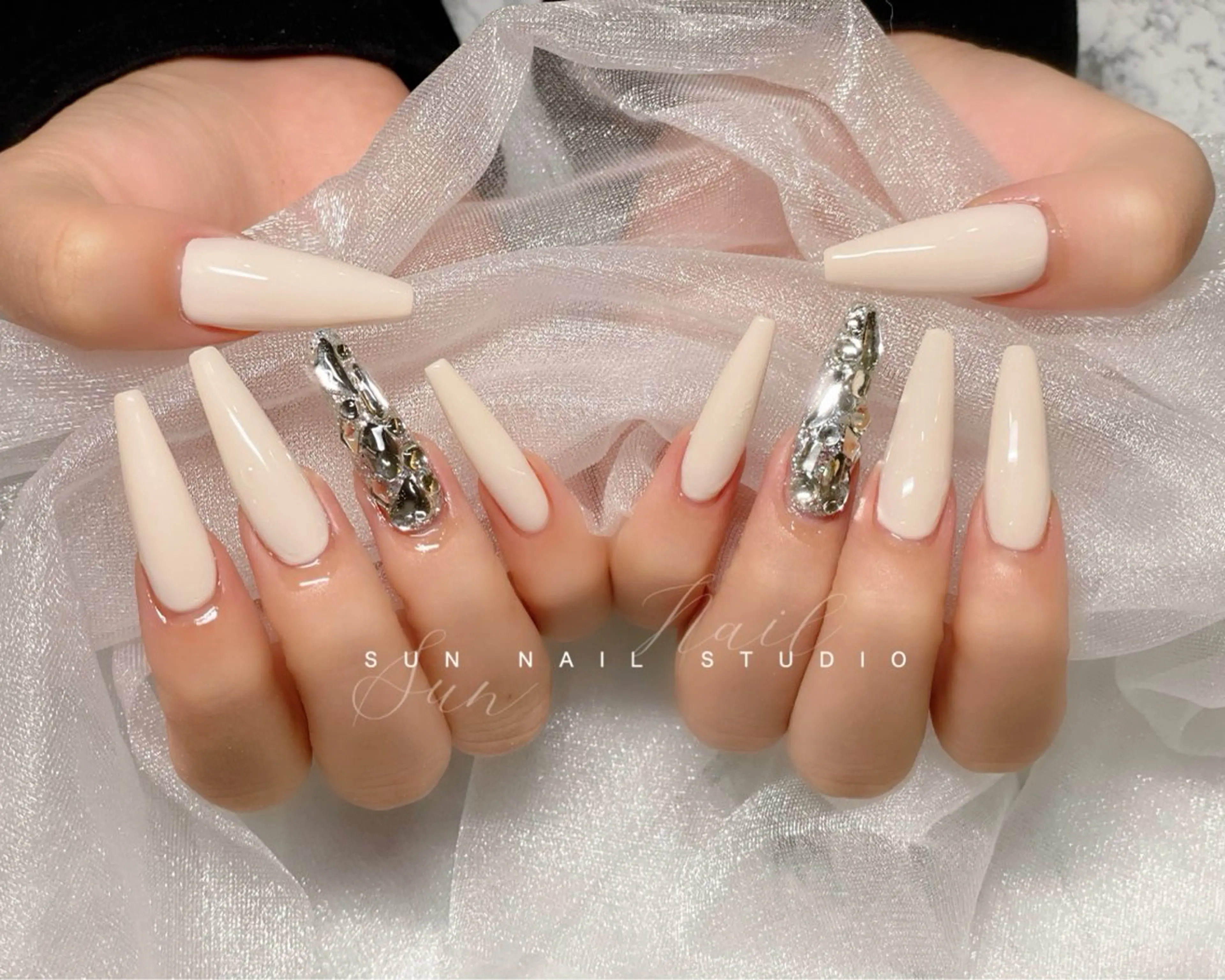 ネイル ハンドネイル ハンドケア SUN nail上本町のネイルデザイン