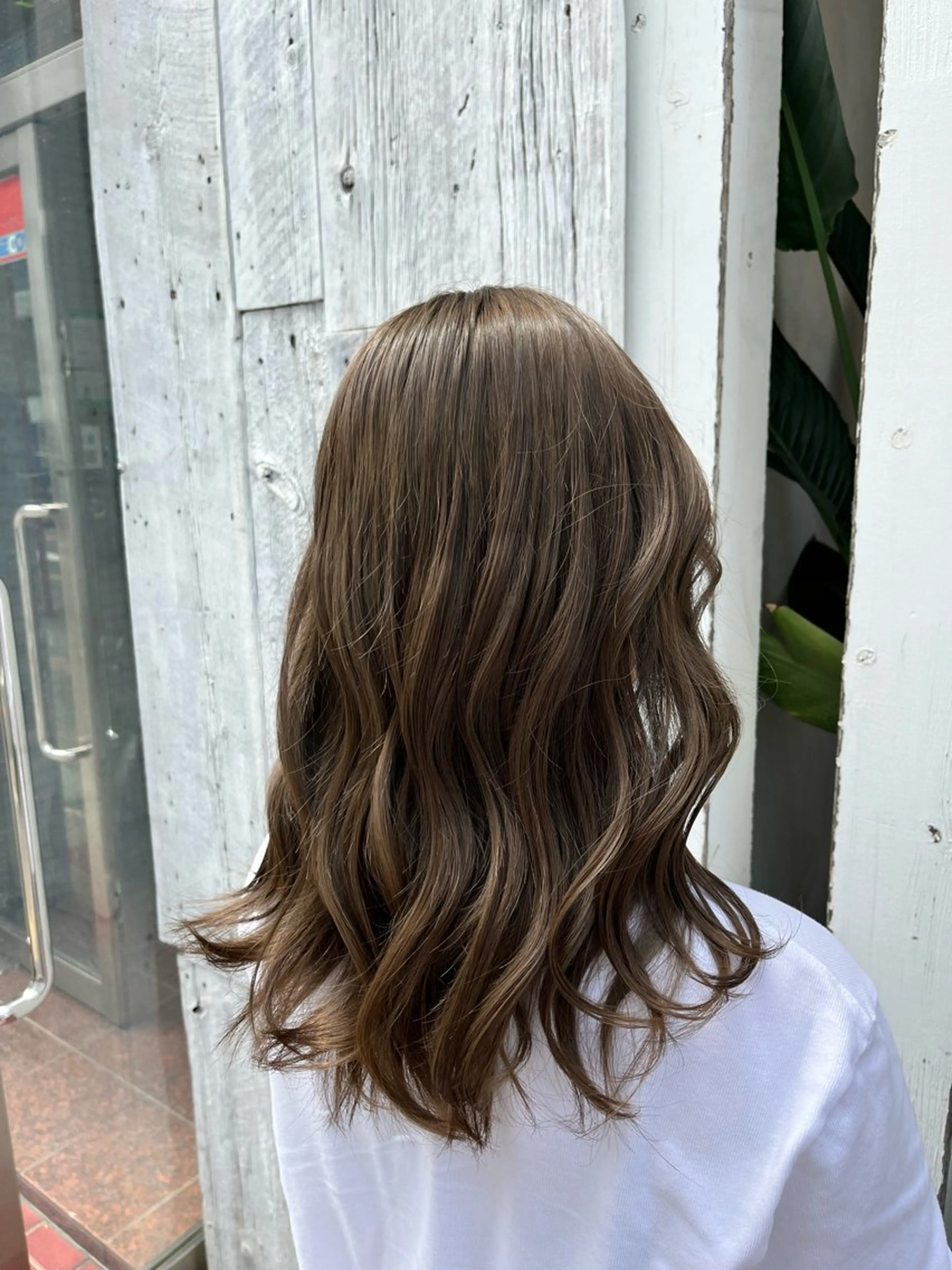 ミディアム カット ヘアカラー トリートメント 🫧艶髪デザイナー 🫧白石航汰のヘアスタイル