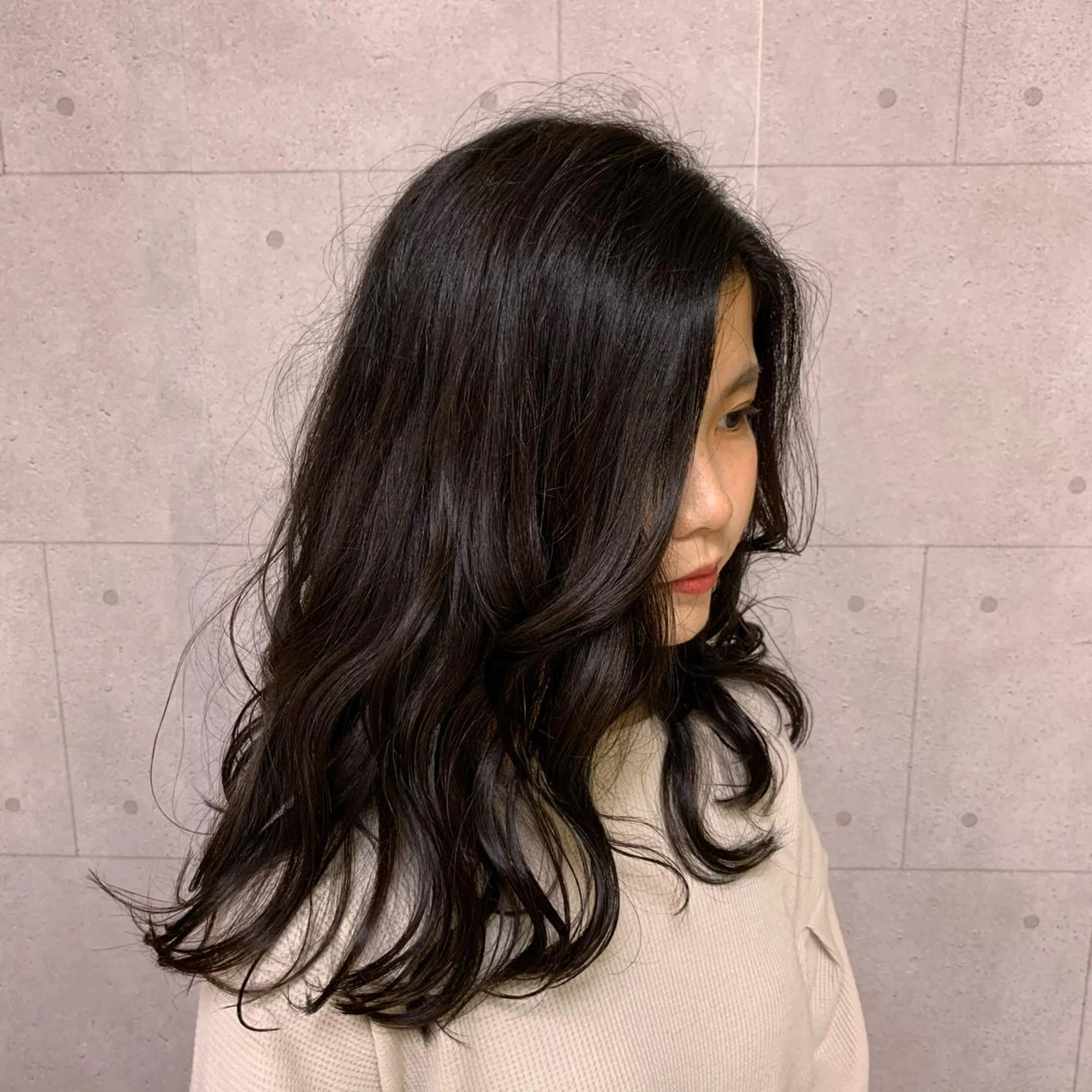 ロング RAY Field 長嶺所属・ヒカワ ユメコのヘアスタイル