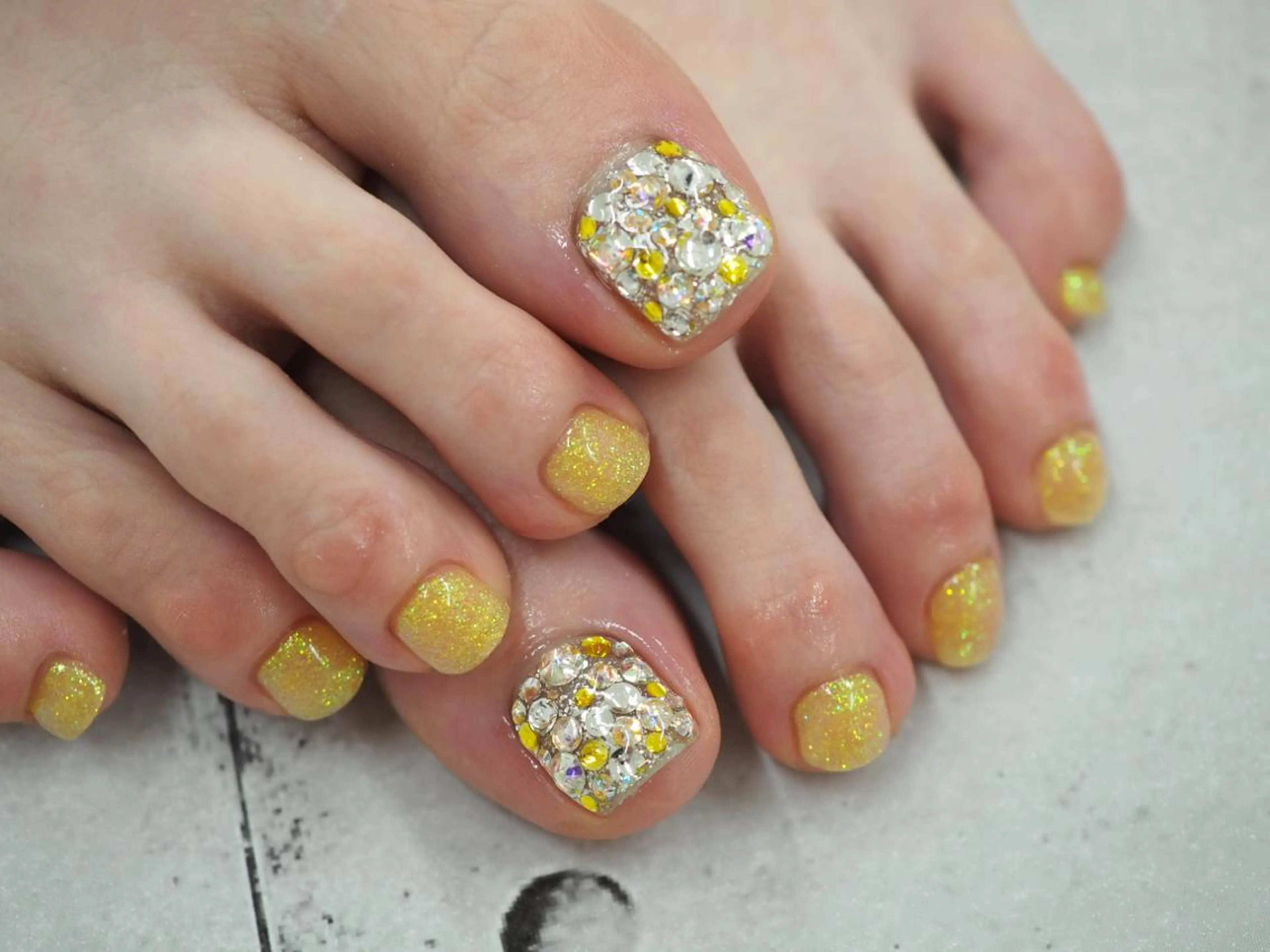 ネイル ハンドネイル フットネイル Glück...所属・kohashi miwaのネイルデザイン