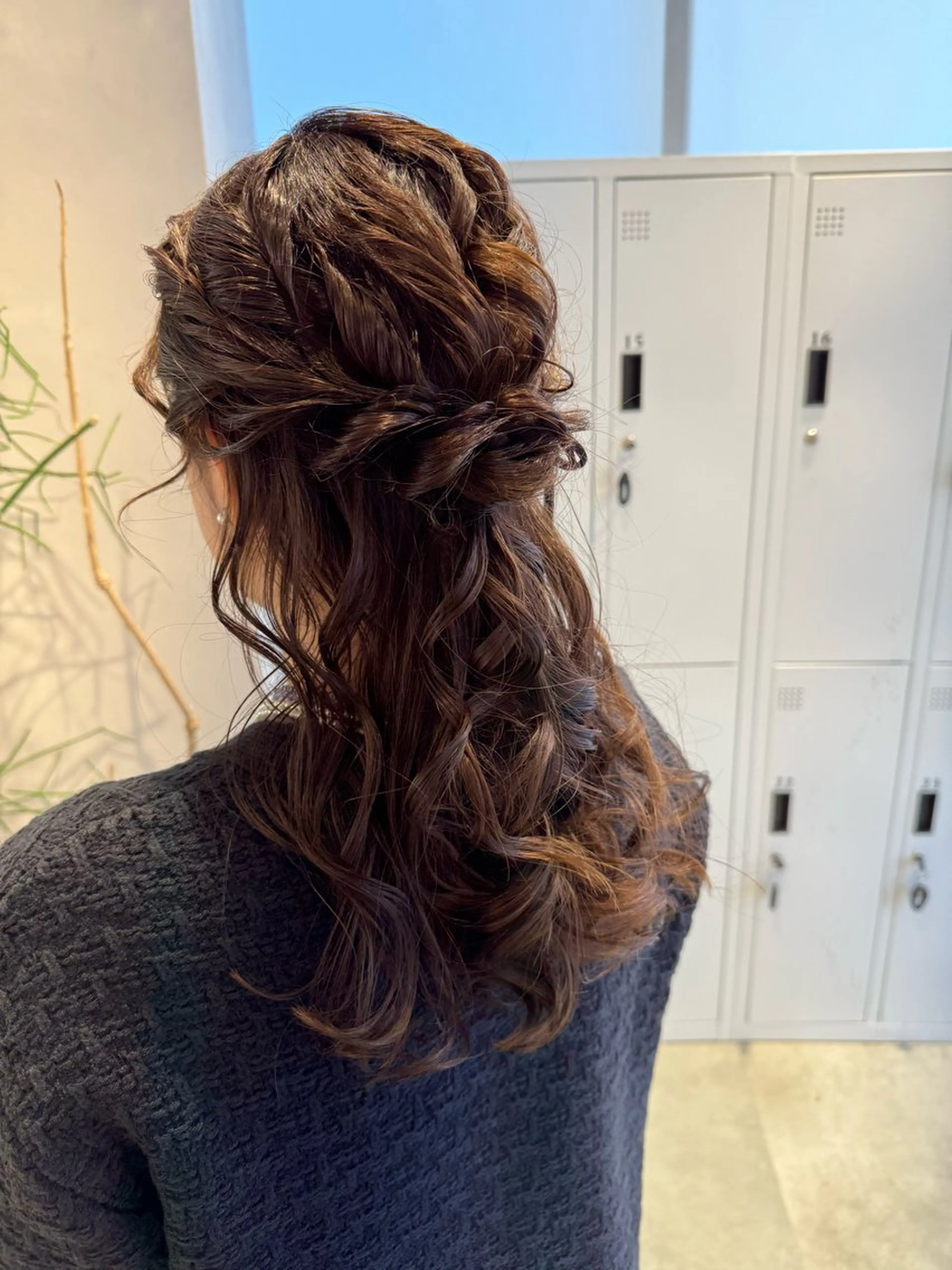 セミロング ヘアアレンジ ハーフアップ 透明感カラー✨艶髪 制作🌱山根あゆみのヘアスタイル