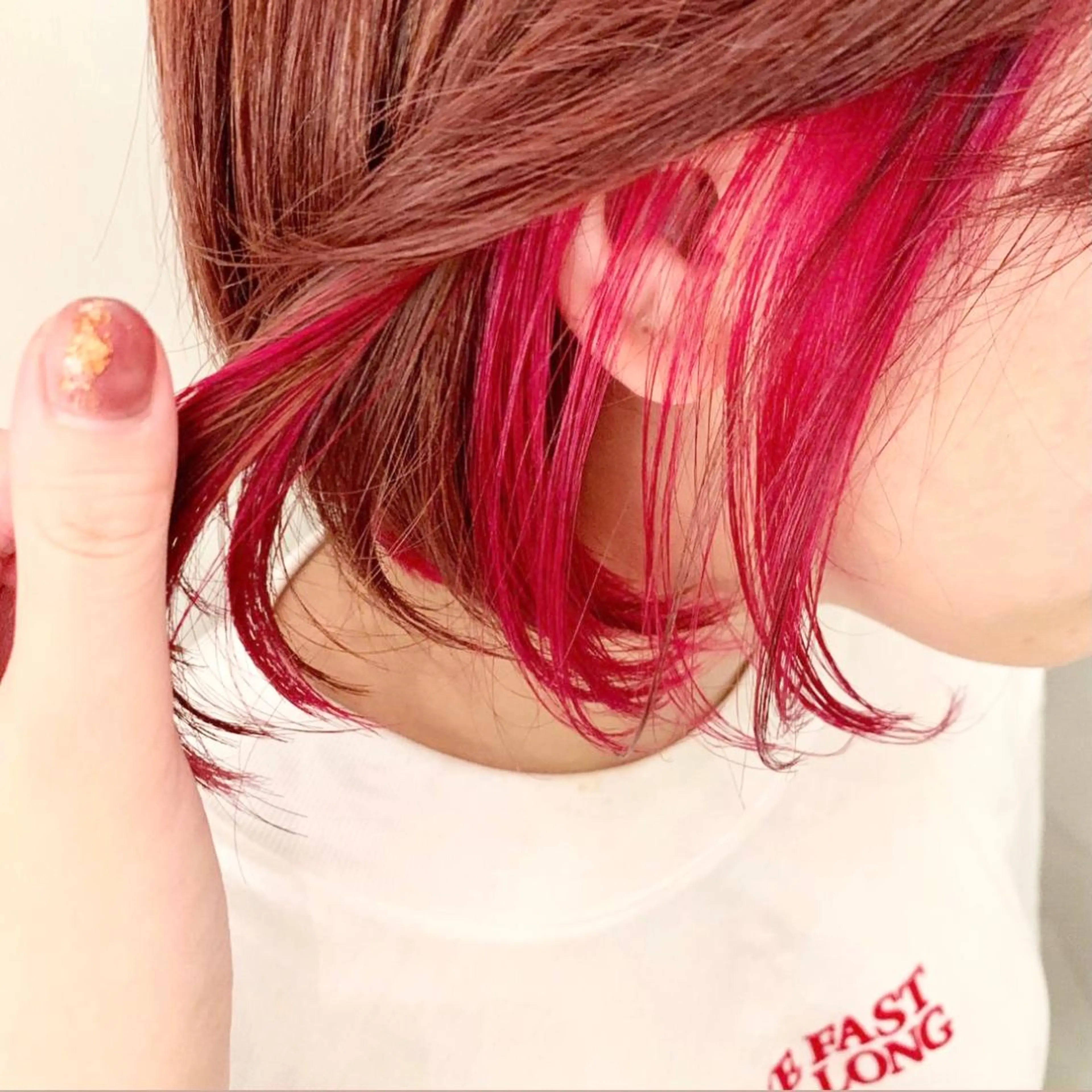 ミディアム カラー 切りっぱなしボブ ベージュカラー ブリーチ ケアブリーチ デザインカラー 🦕ウルフカット 🦕ａｋｉｈｏのヘアスタイル