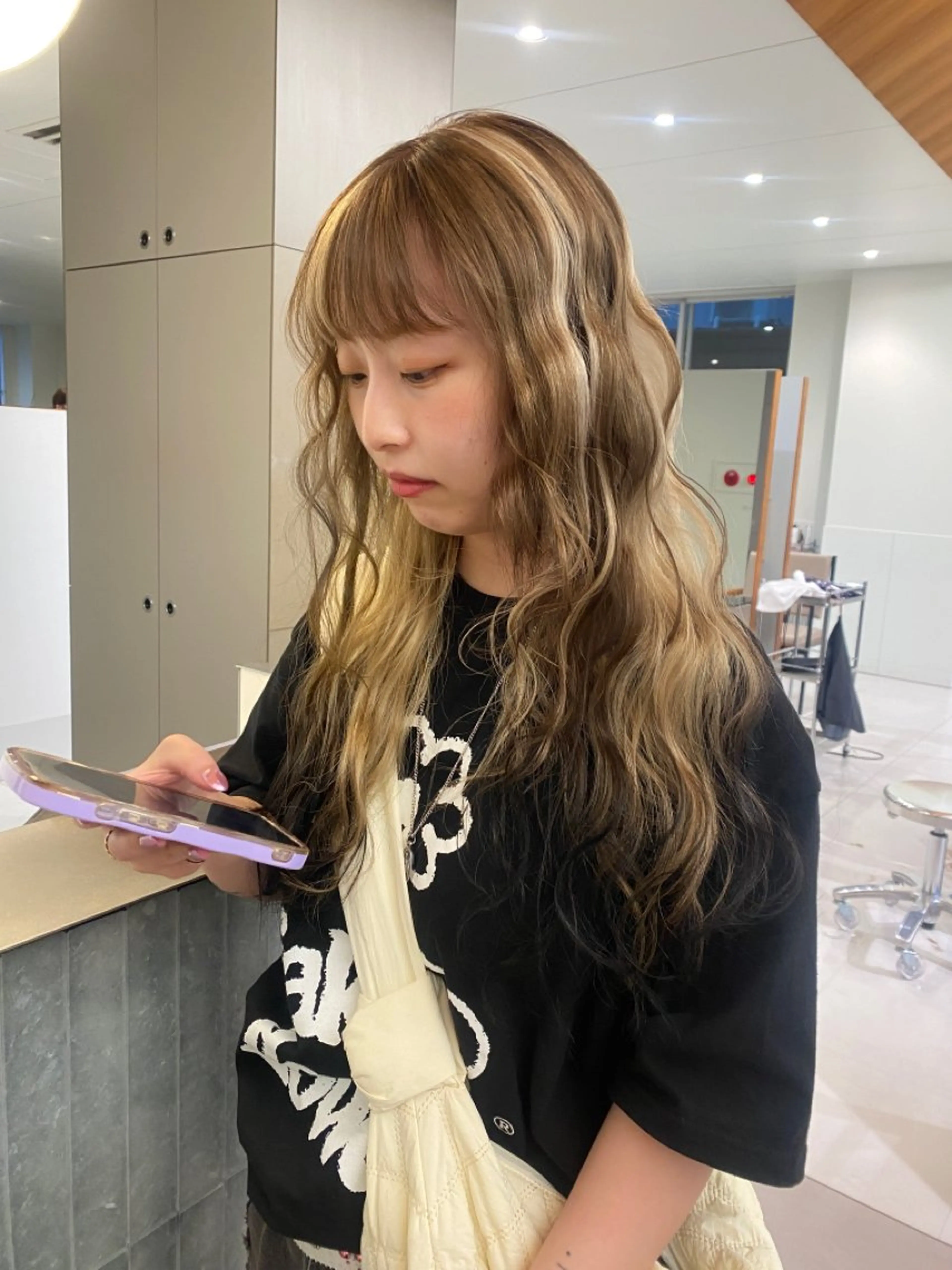 ロング カラー ベージュカラー 透明感カラー ダブルカラー ヘアカラー ハイトーン大得意 ×レイヤー🕊aiのヘアスタイル