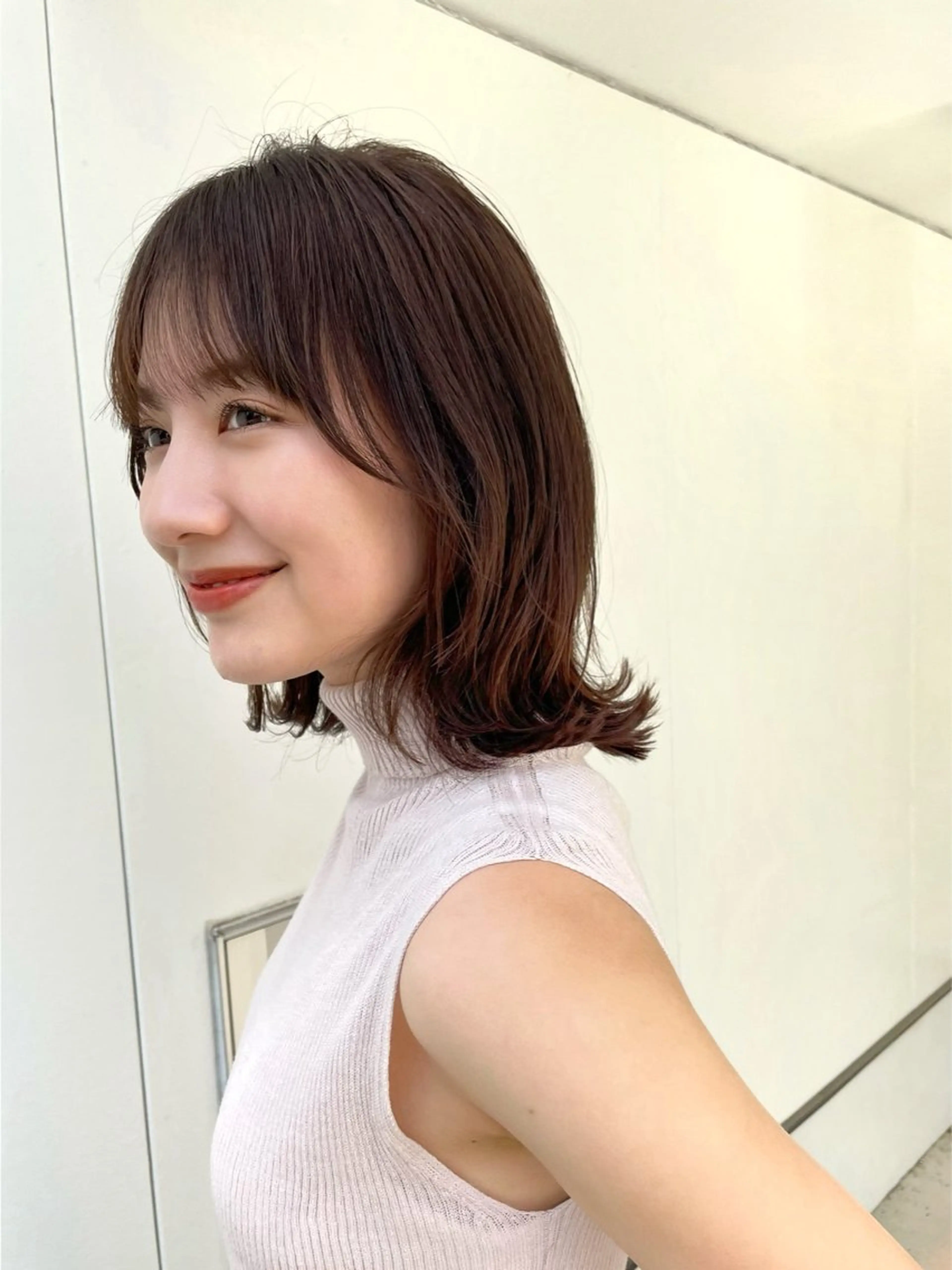 ミディアム カラー 切りっぱなしボブ ボブレイヤー ボブ くびれヘア 顔まわりレイヤー カット ヘアカラー 結べるレイヤーボブ くびれLady表参道のヘアスタイル