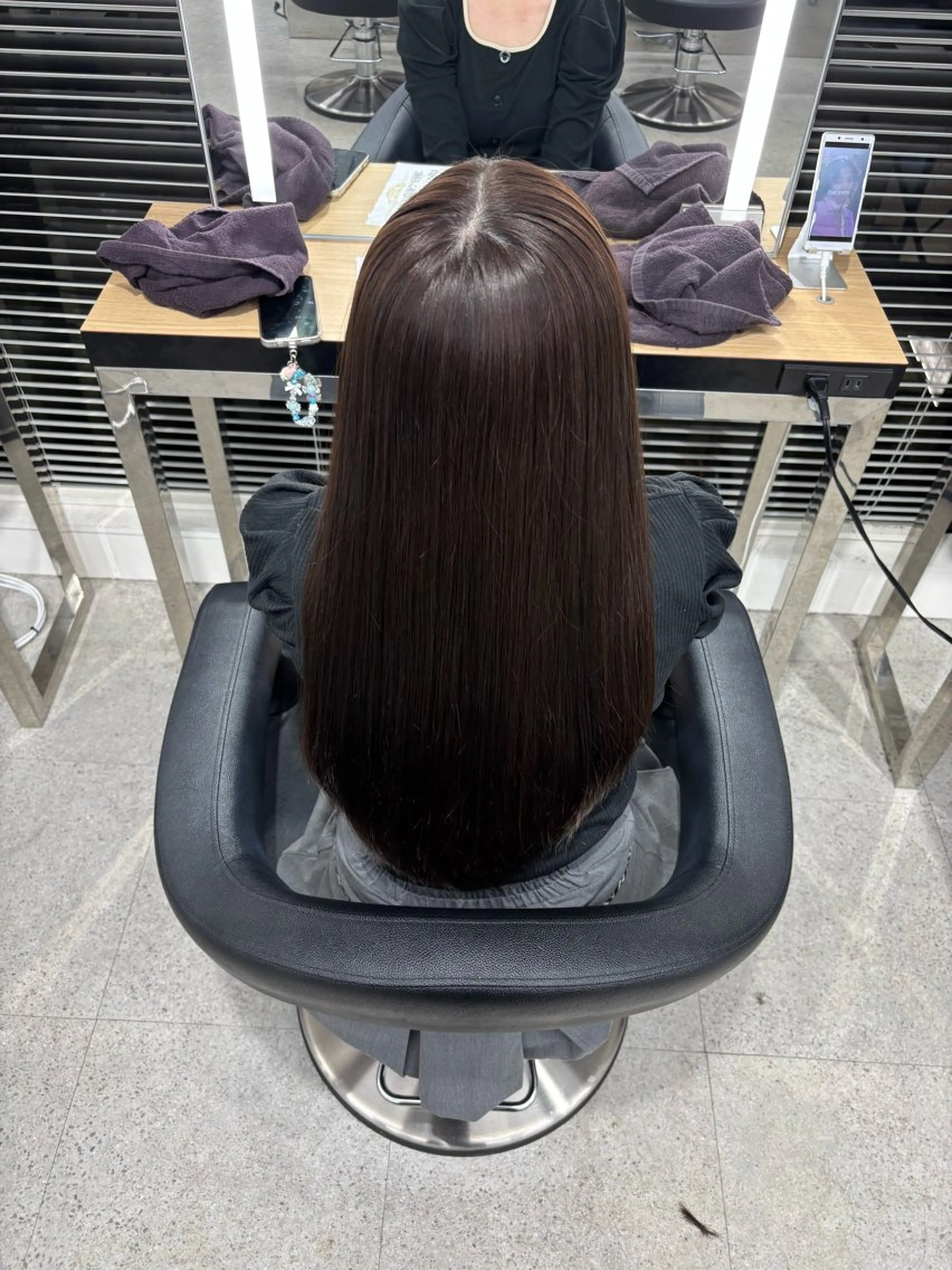 ロング カラー カット ヘアカラー トリートメント 韓国風レイヤー透明感 カラー/岡田悠希のヘアスタイル