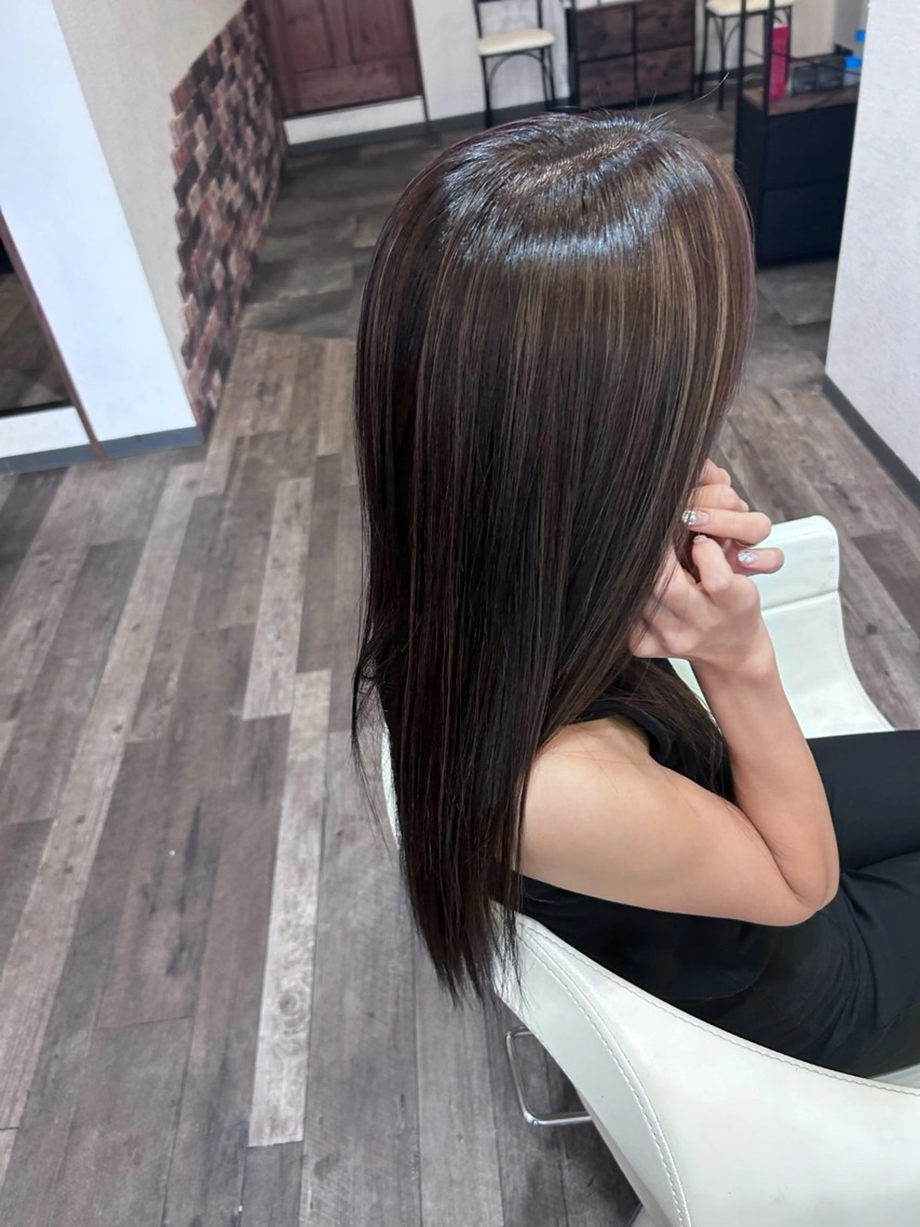 ⚜️カット+コントラストハイライト+トリートメント⚜️の写真