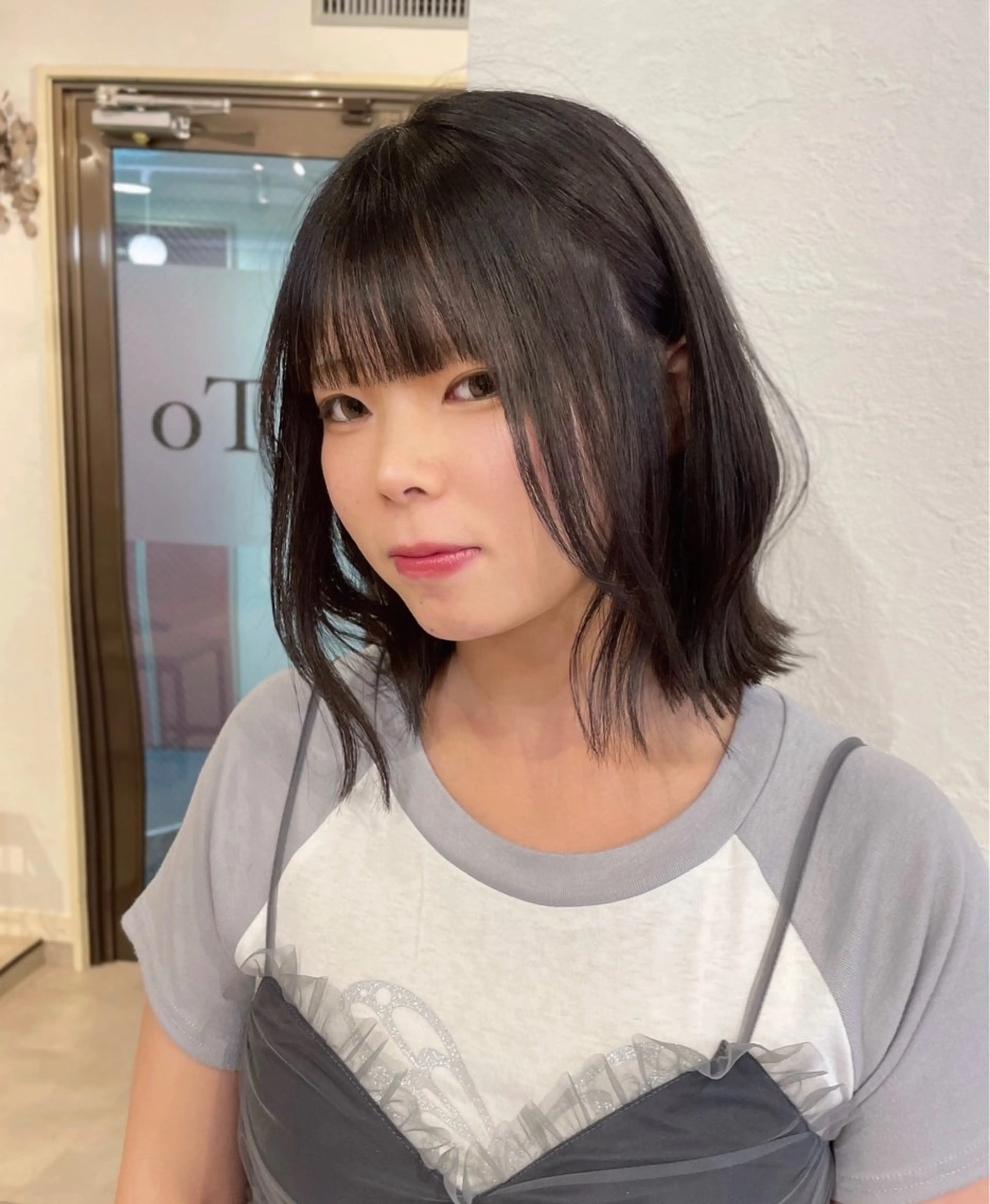 ミディアム ヘアカラー トリートメント ボブ/ショート/ 高発色カラー/満里奈のヘアスタイル