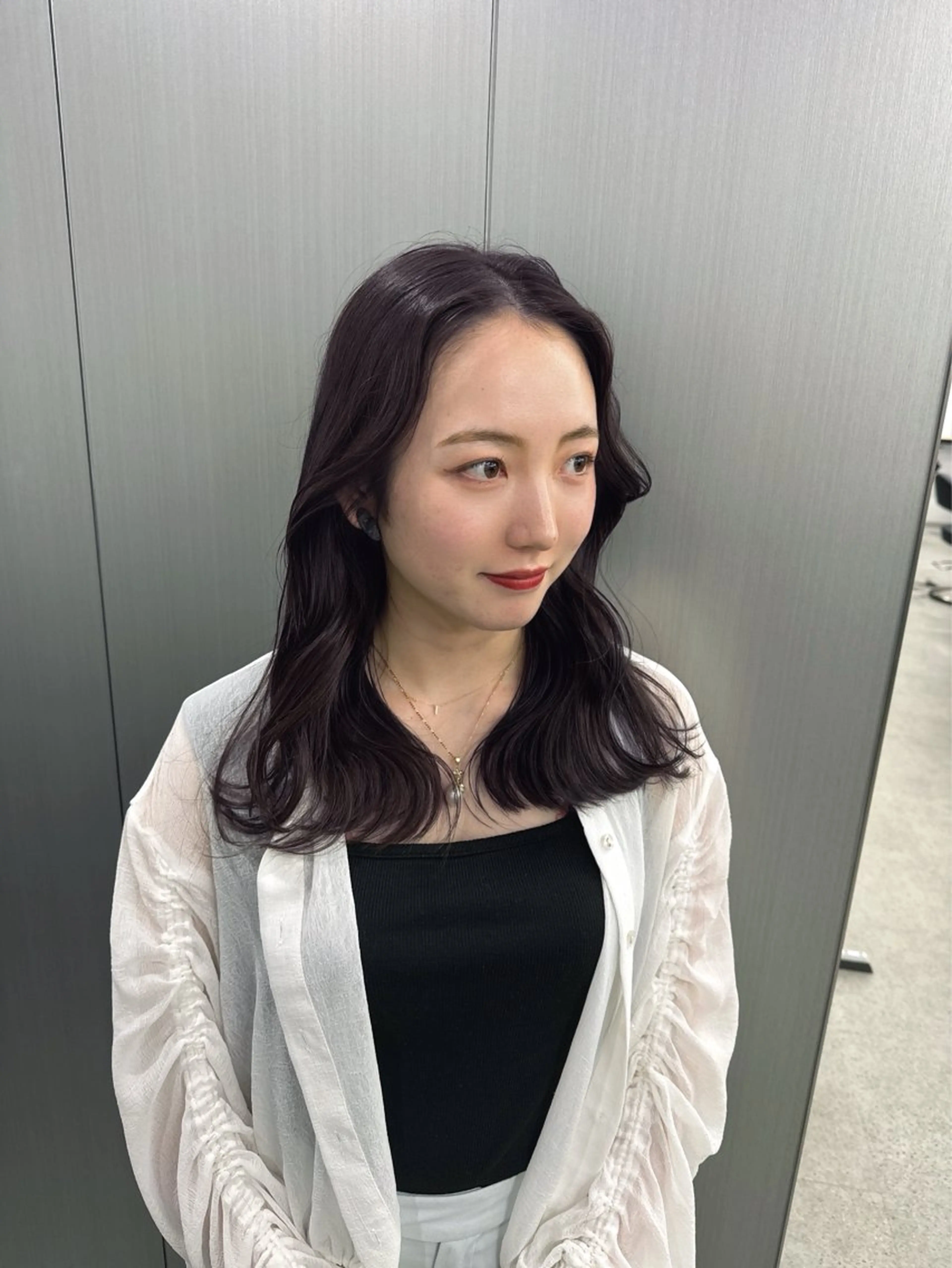 ロング カラー 暗髪🩶ラベンダー/ ブルー/ユウナ🤍のヘアスタイル