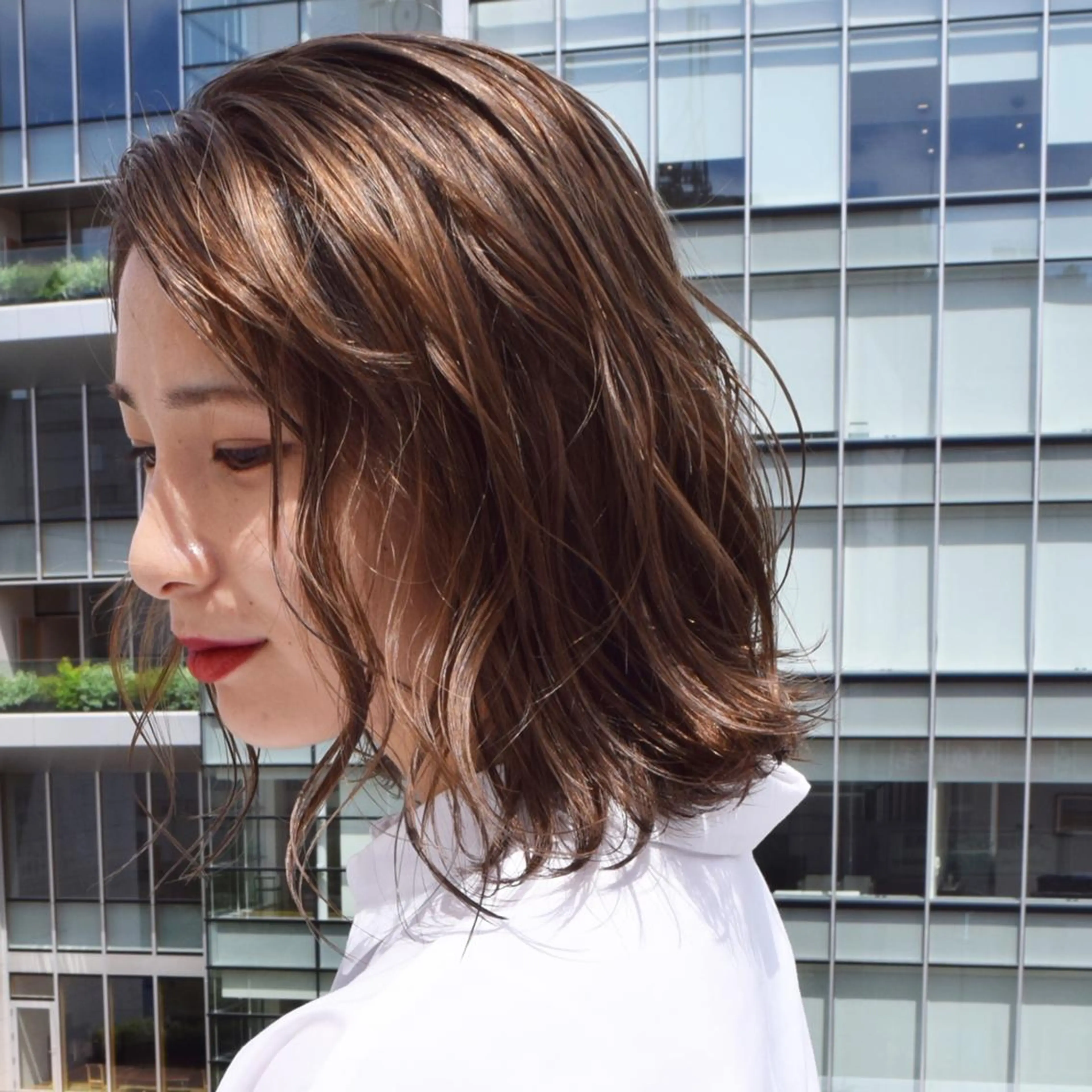 ミディアム カラー ベージュカラー デザインカラー フォギーベージュ ハイライトカラー イルミナカラー カット ヘアカラー トリートメント N° anfeel 渋谷🪞🫧のヘアスタイル