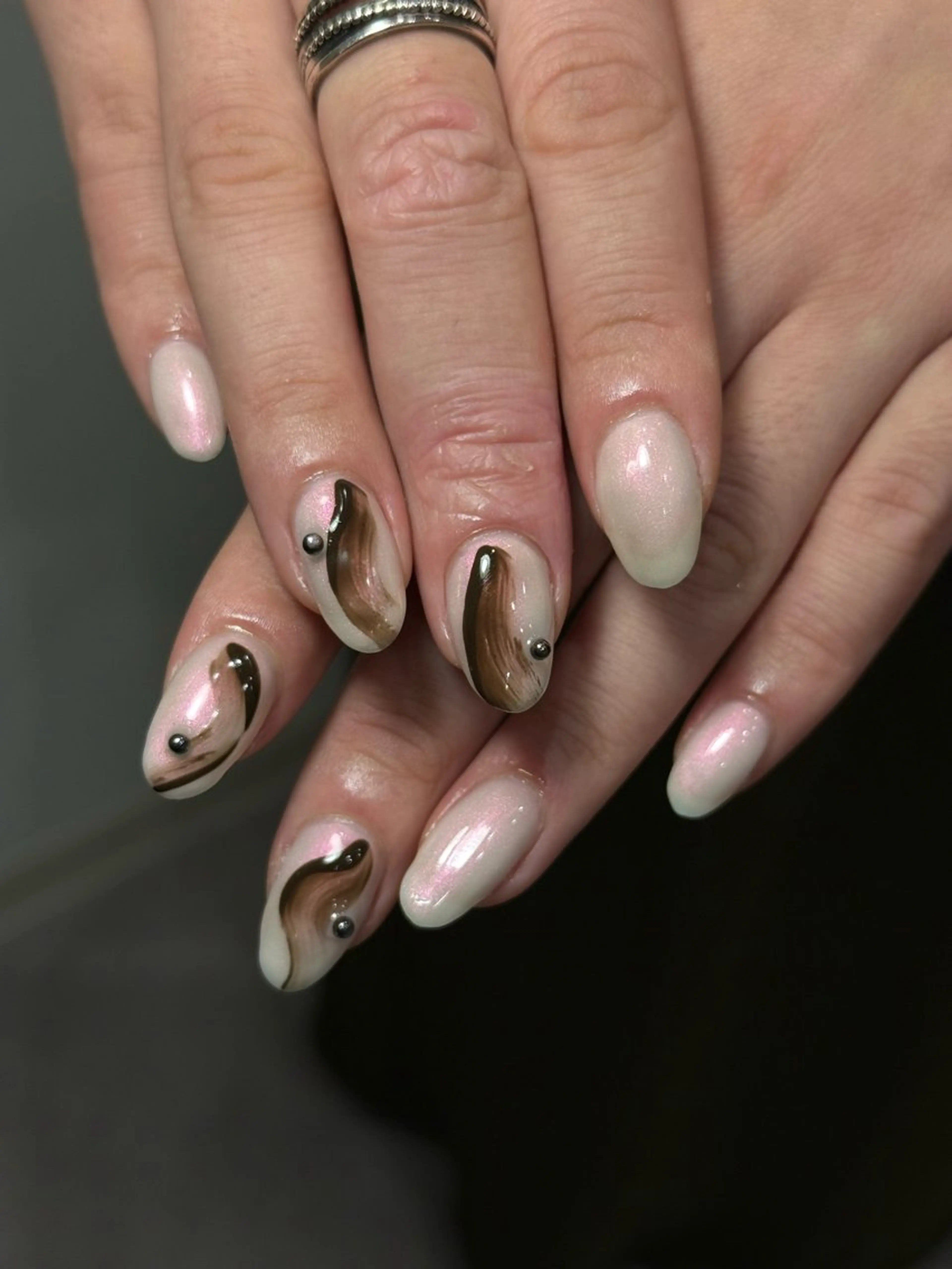 ネイル neouv所属・NEOUV_ mikuのネイルデザイン