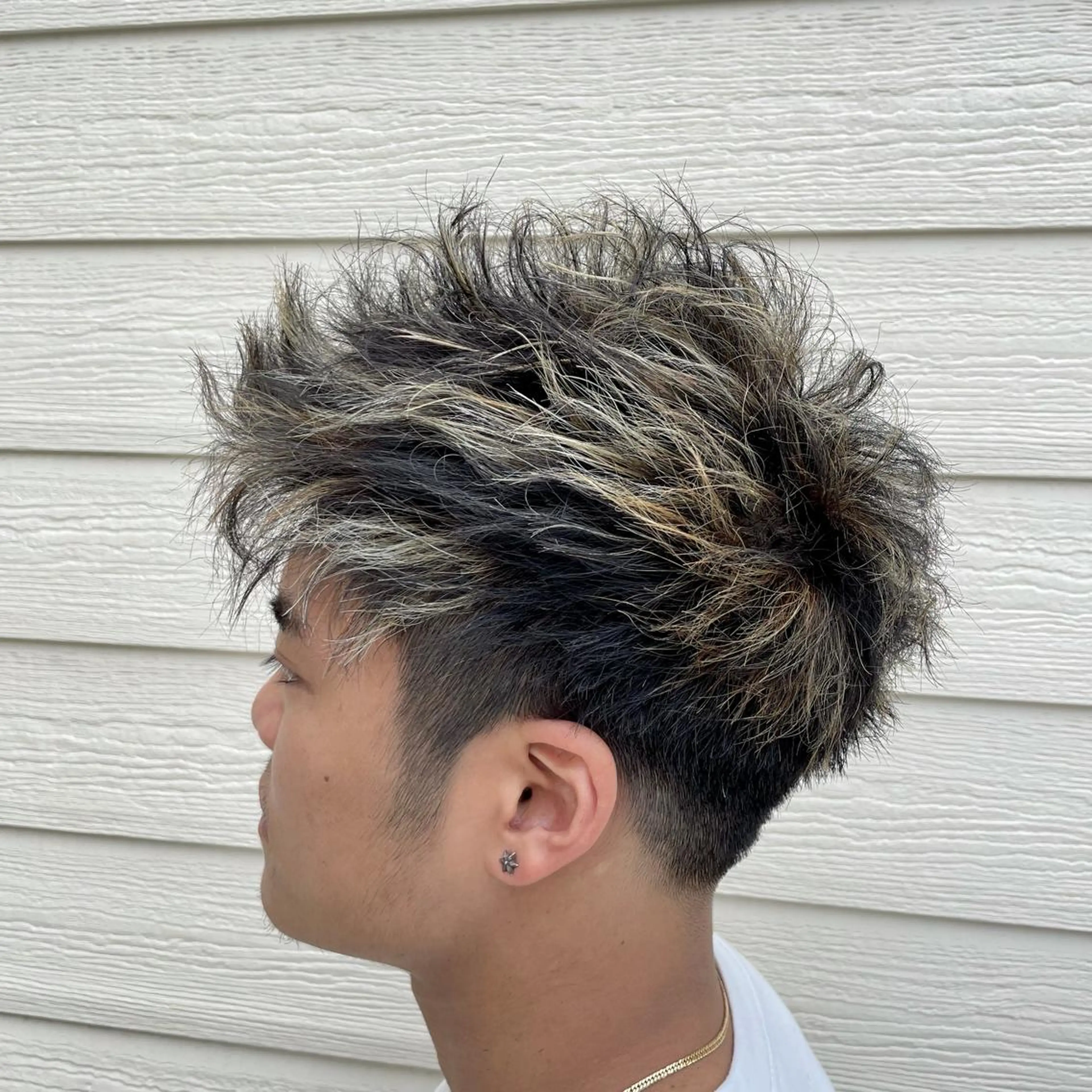 ショート カラー メンズ モヒカン カット ヘアカラー ヘッドスパ ヘアセット RUBEUS【ルベウス】所属・✨艶々カラー🎨 杉本賢人のヘアスタイル