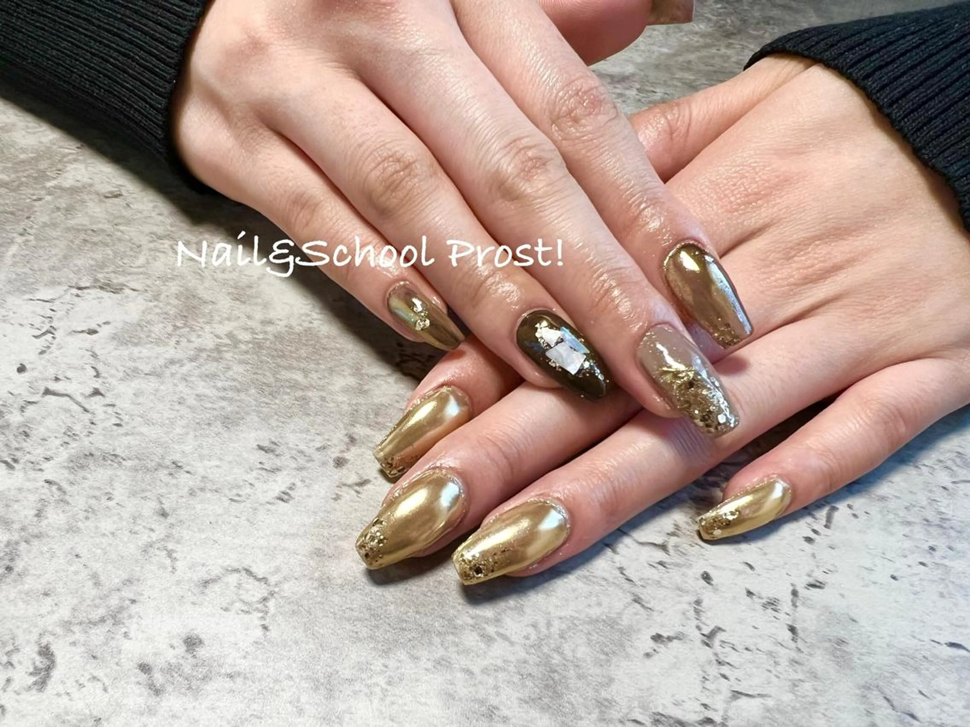 ネイル ラメ(グリッター) ミラーネイル 持ち込み Nails Prost!のネイルデザイン