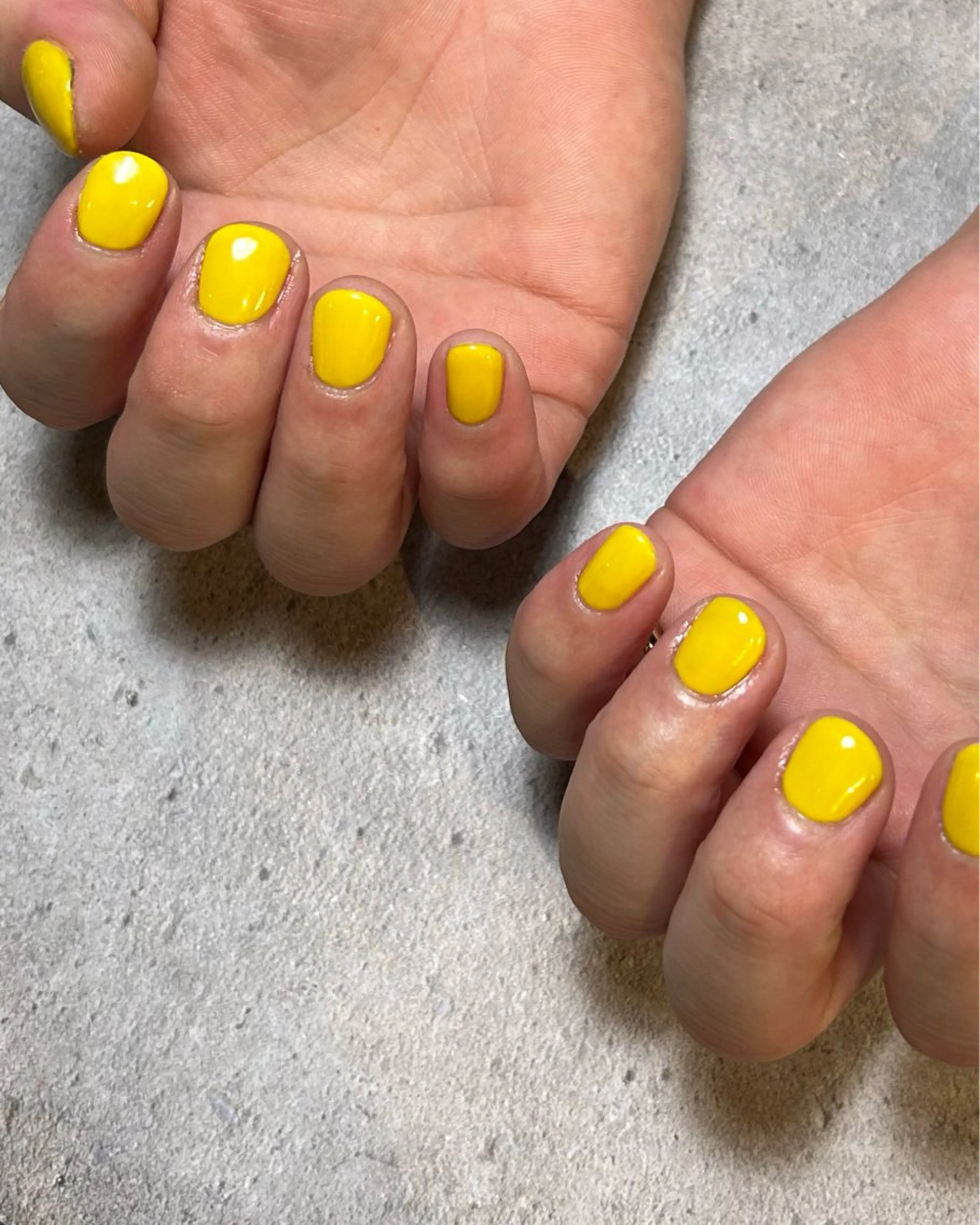 ネイル メンズネイル ワンカラーネイル 黄色 ハンドネイル Reflection marikoのネイルデザイン