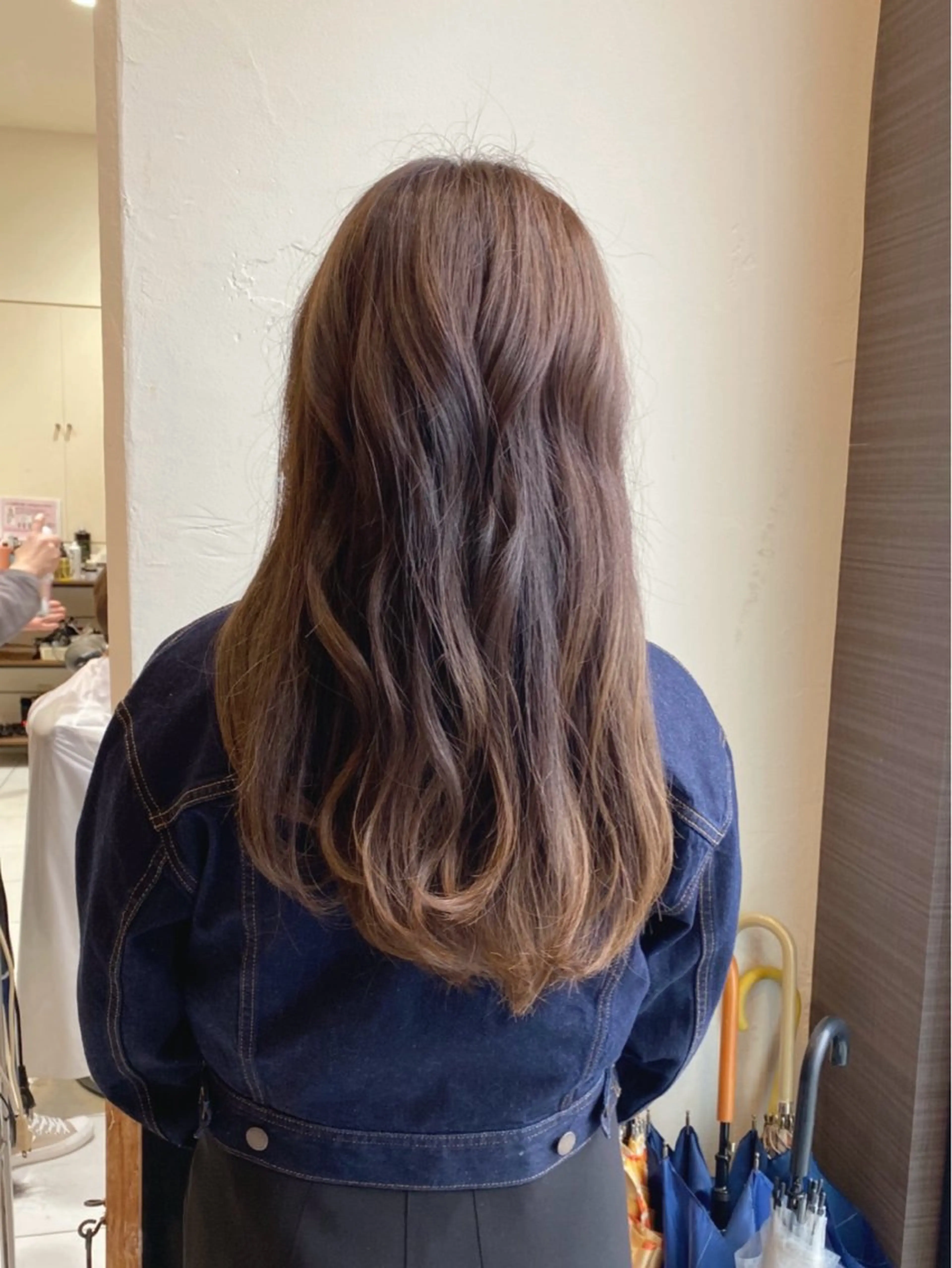 ロング カット ヘアカラー トリートメント 横手 亜紀のヘアスタイル