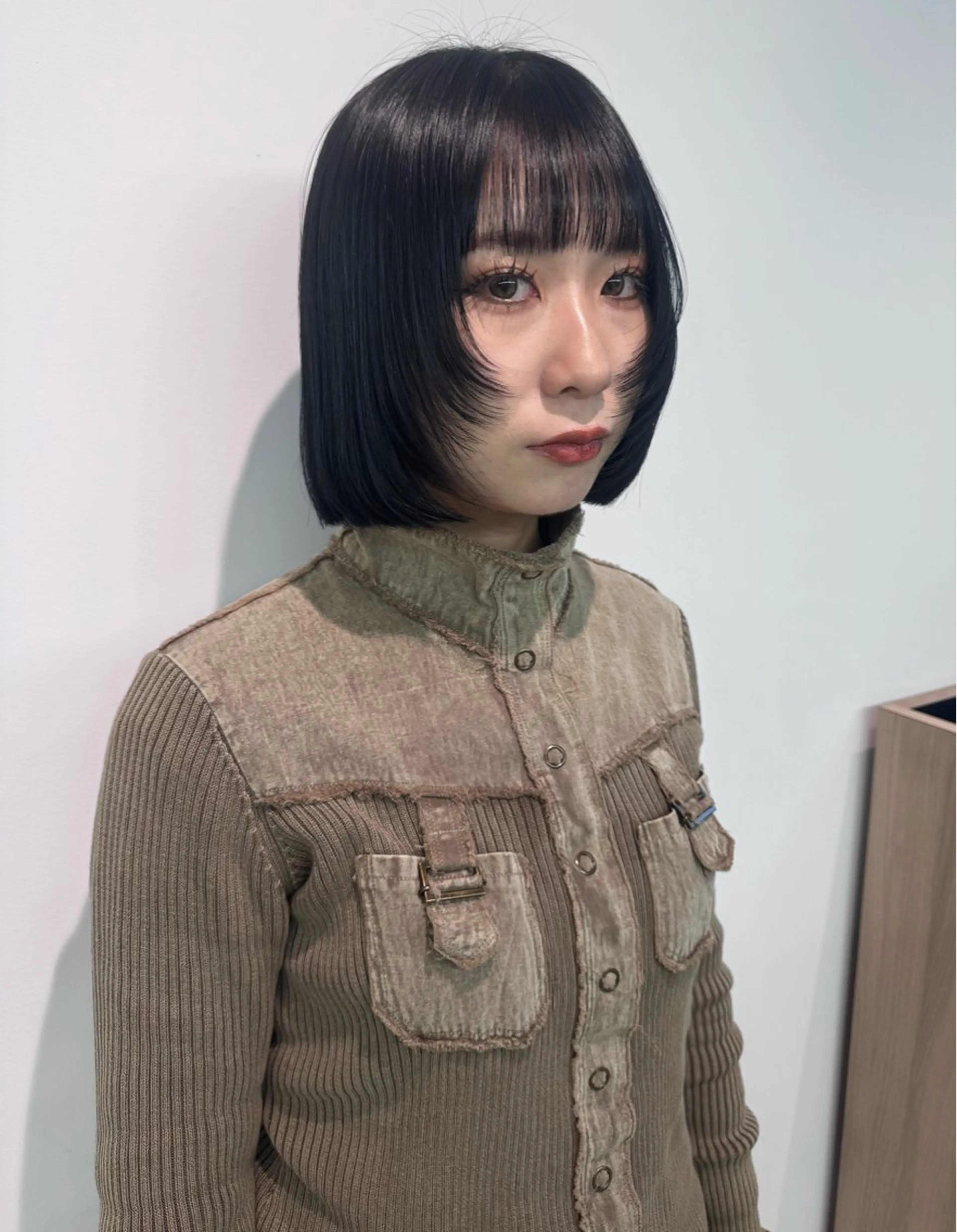 ショート カラー ボブ 顔まわりレイヤー 顔周りカット レイヤーカット カット ヘアカラー 顔周りレイヤー /kokoro🦮のヘアスタイル