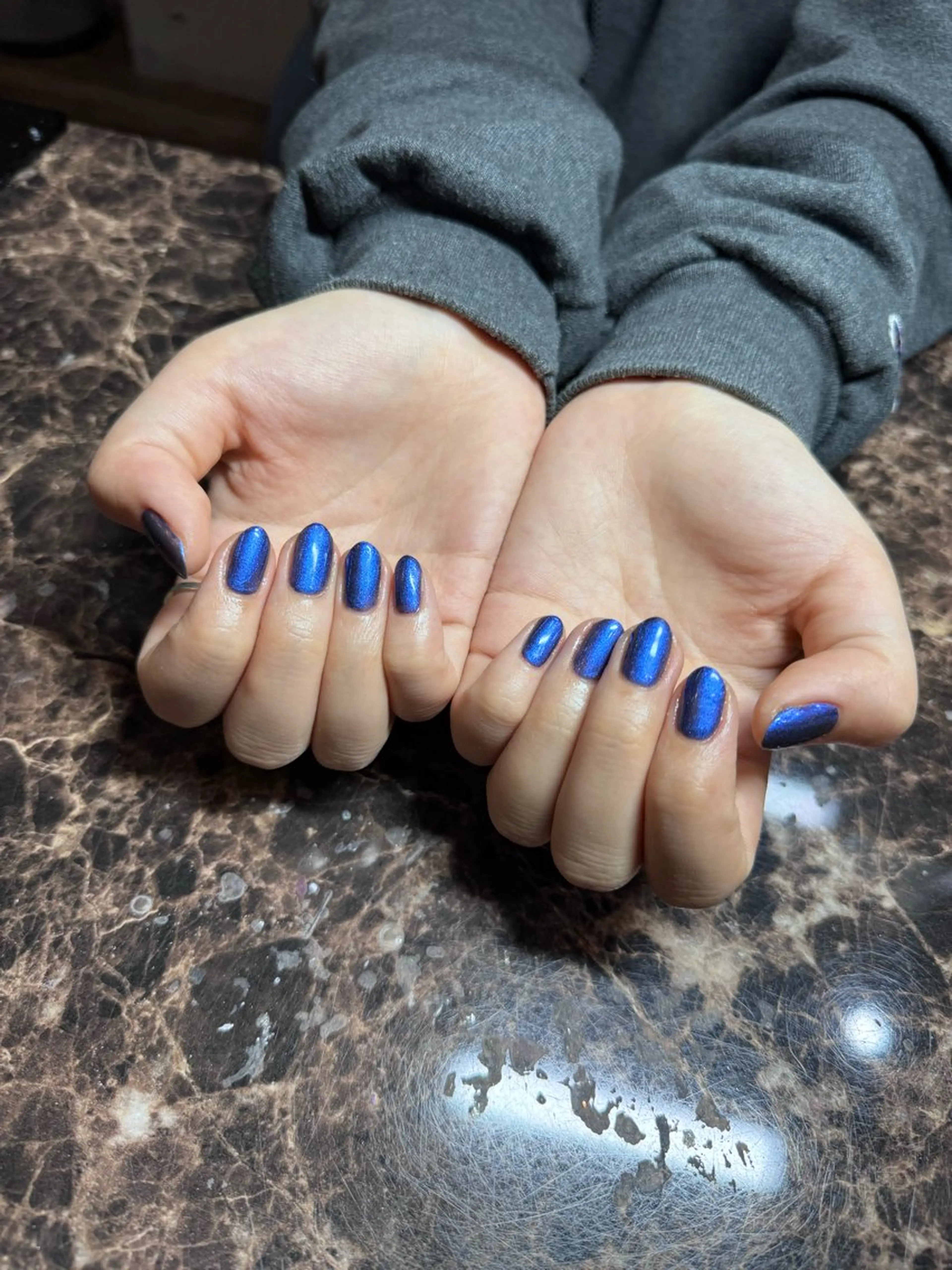 ネイル ブルー ワンカラーネイル ハンドネイル IROHA NAIL Mihoのネイルデザイン