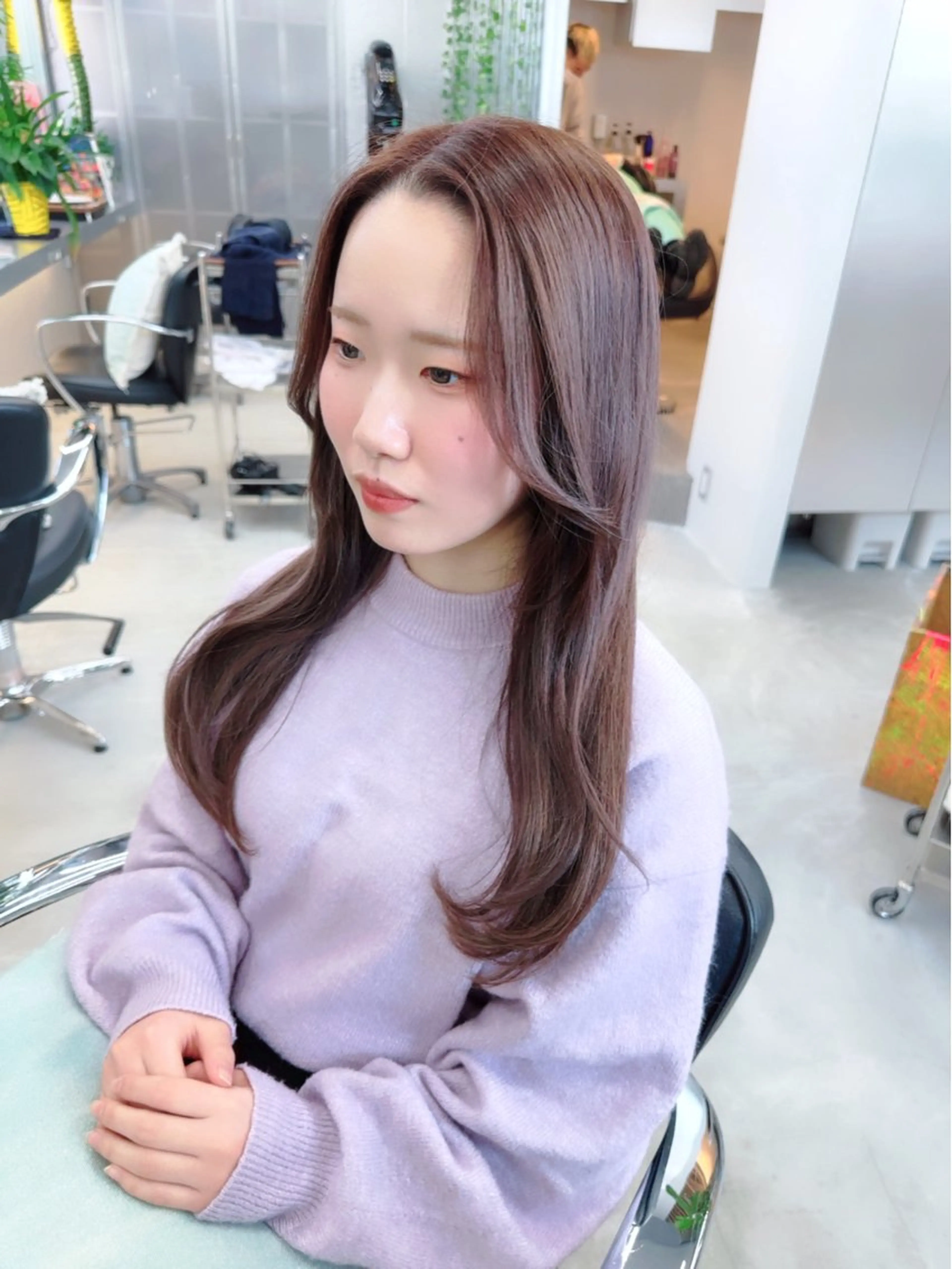 ロング カラー ヘアカラー トリートメント 岡野 静華のヘアスタイル