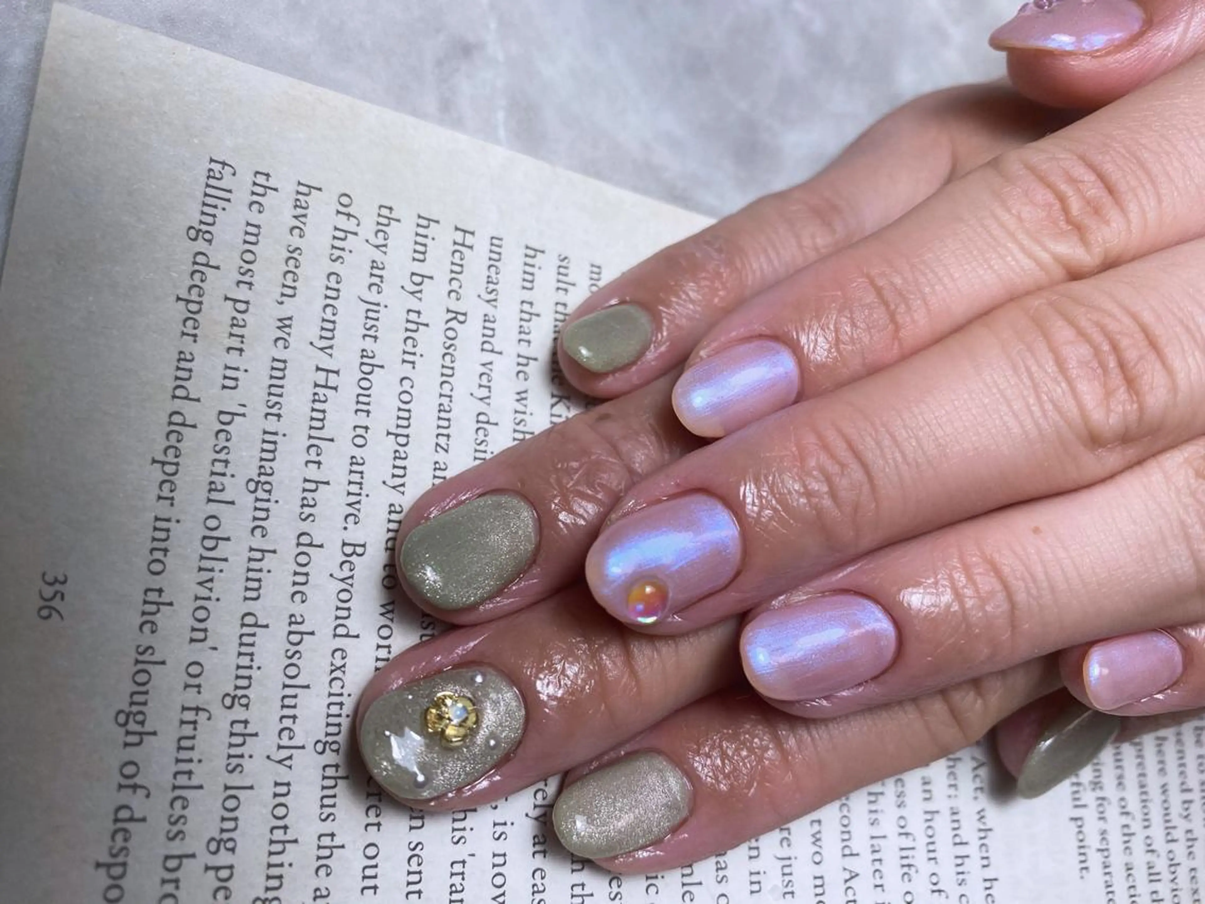 ネイル ハンドネイル 🌿Charme🌿 MAIのネイルデザイン
