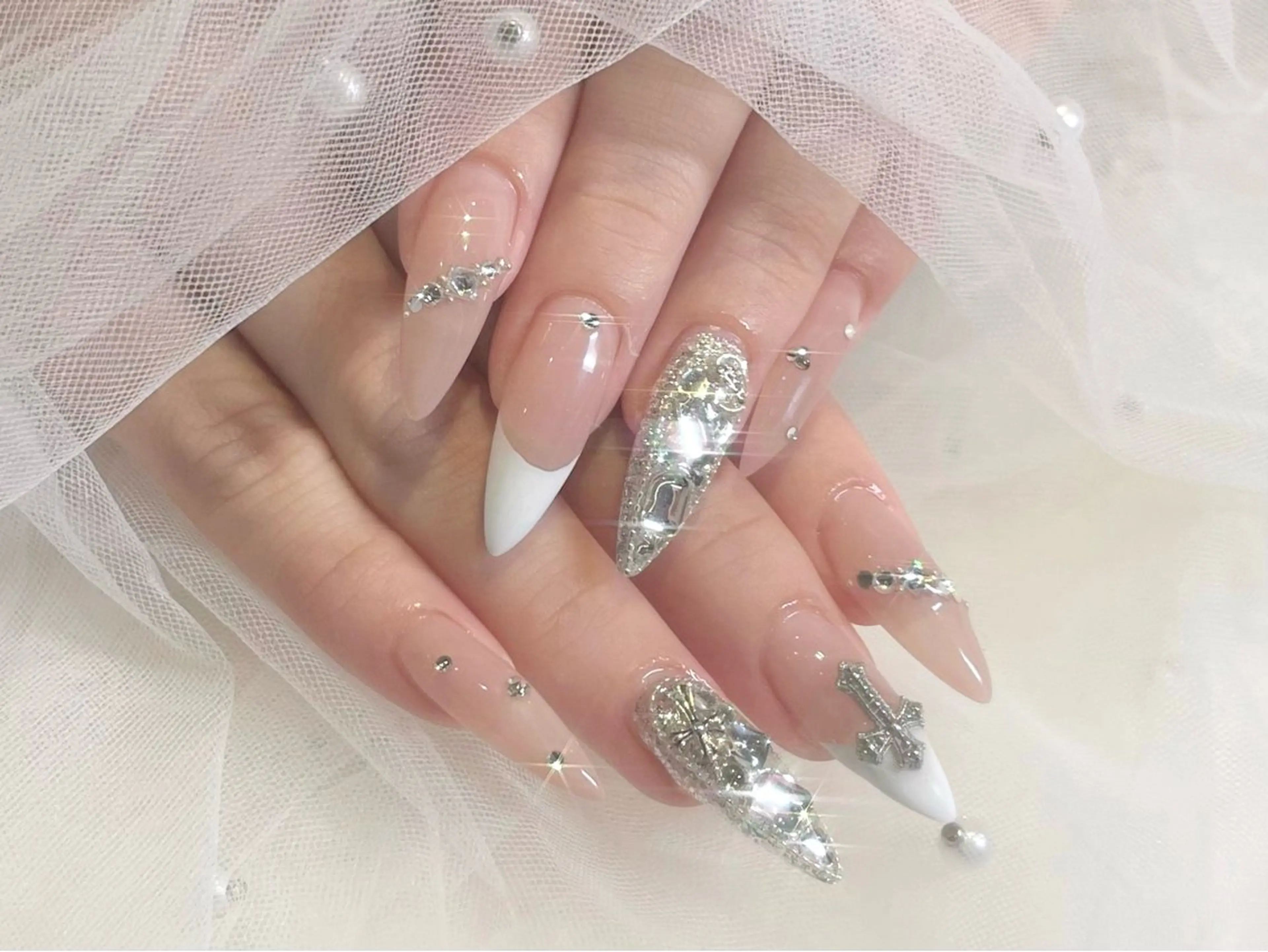 ミディアム 気分が上がるネイルを ✨🎀AMIのネイルデザイン