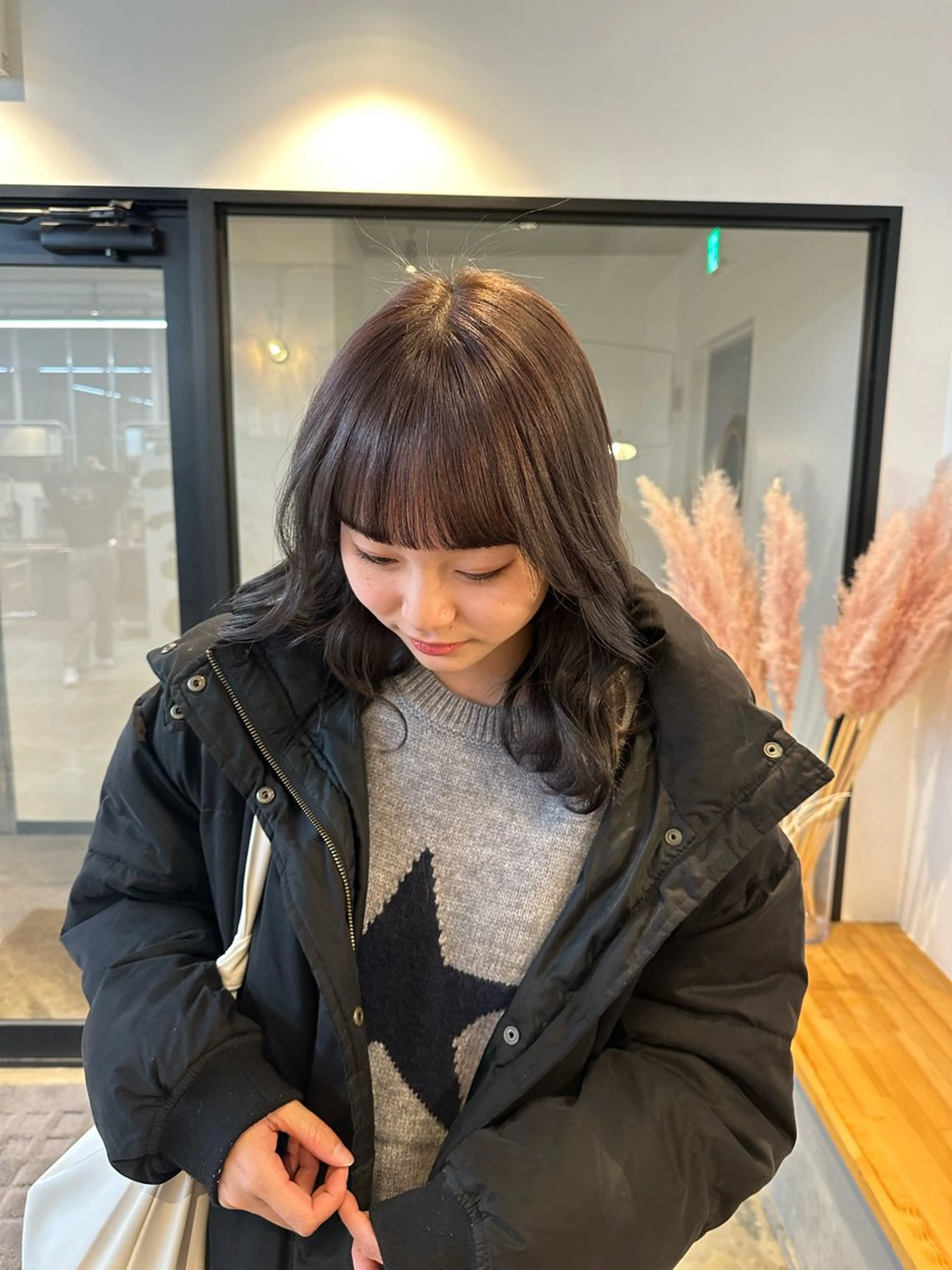 ミディアム ヘアカラー トリートメント yuika .のヘアスタイル