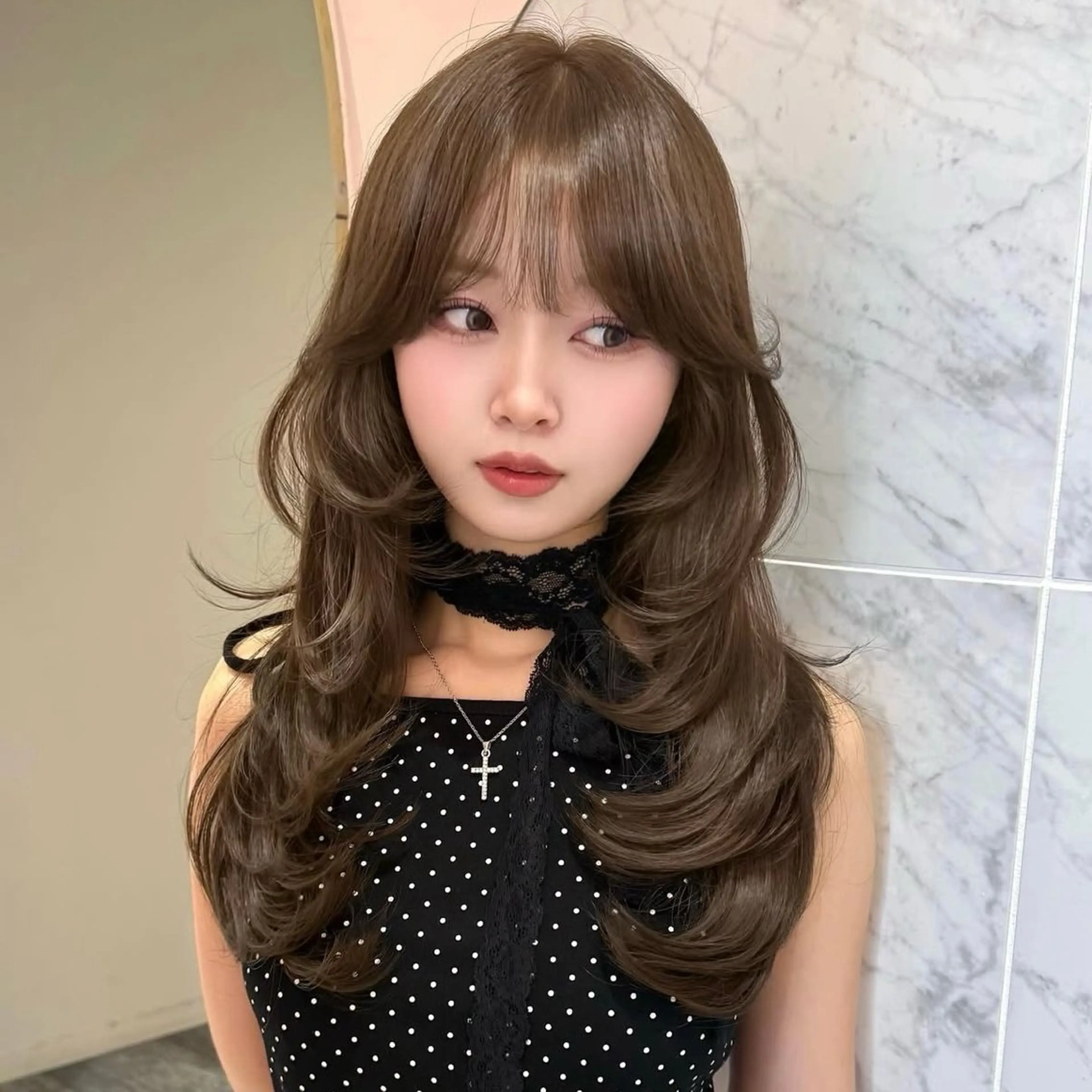 ロング カラー ベージュカラー ヘーゼル レイヤーカット カット ヘアカラー トリートメント モテ韓国ヘア/ レイヤー🤍RIKAのヘアスタイル