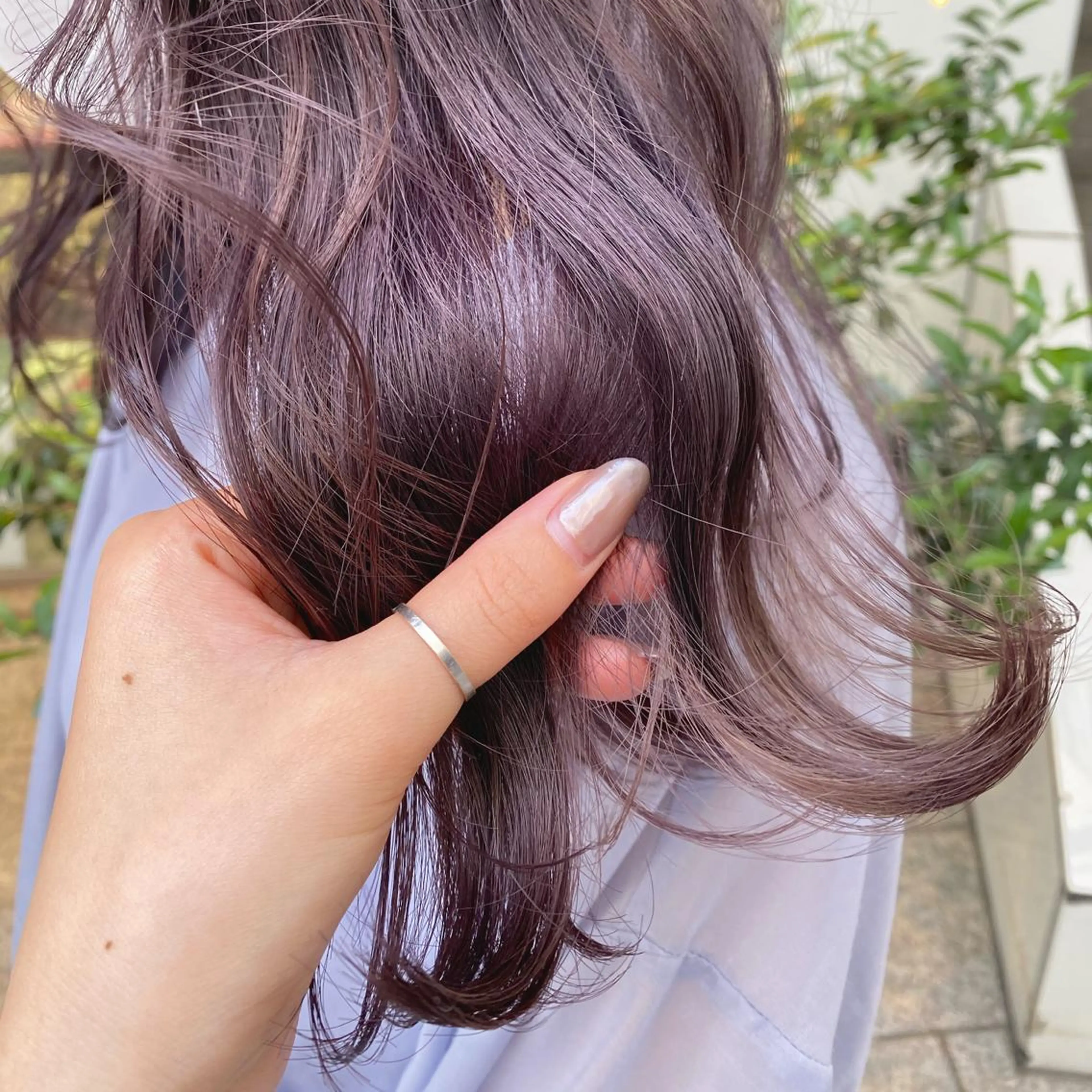 セミロング カラー ヘアアレンジ マツエク・マツパ アイブロウ ピンクカラー ピンクパープル パープルカラー カラーマツエク Noah's　Ark所属・透明感カラー🫧ヘア セット🫧松本菜月の眉毛・アイブロウイメージ