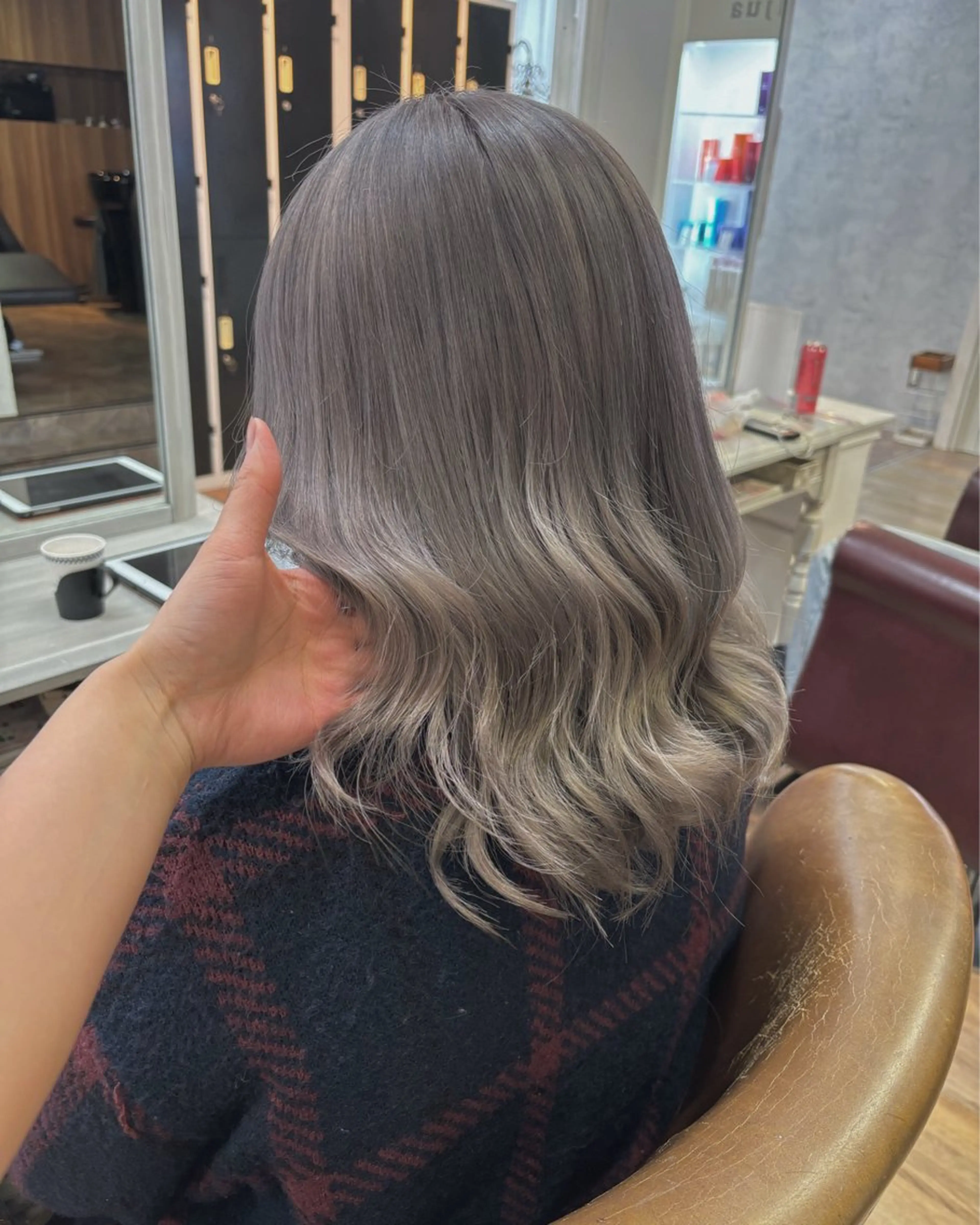 セミロング ヘアカラー トリートメント ハイーンカラー/外国 人風カラー/ミノリのヘアスタイル