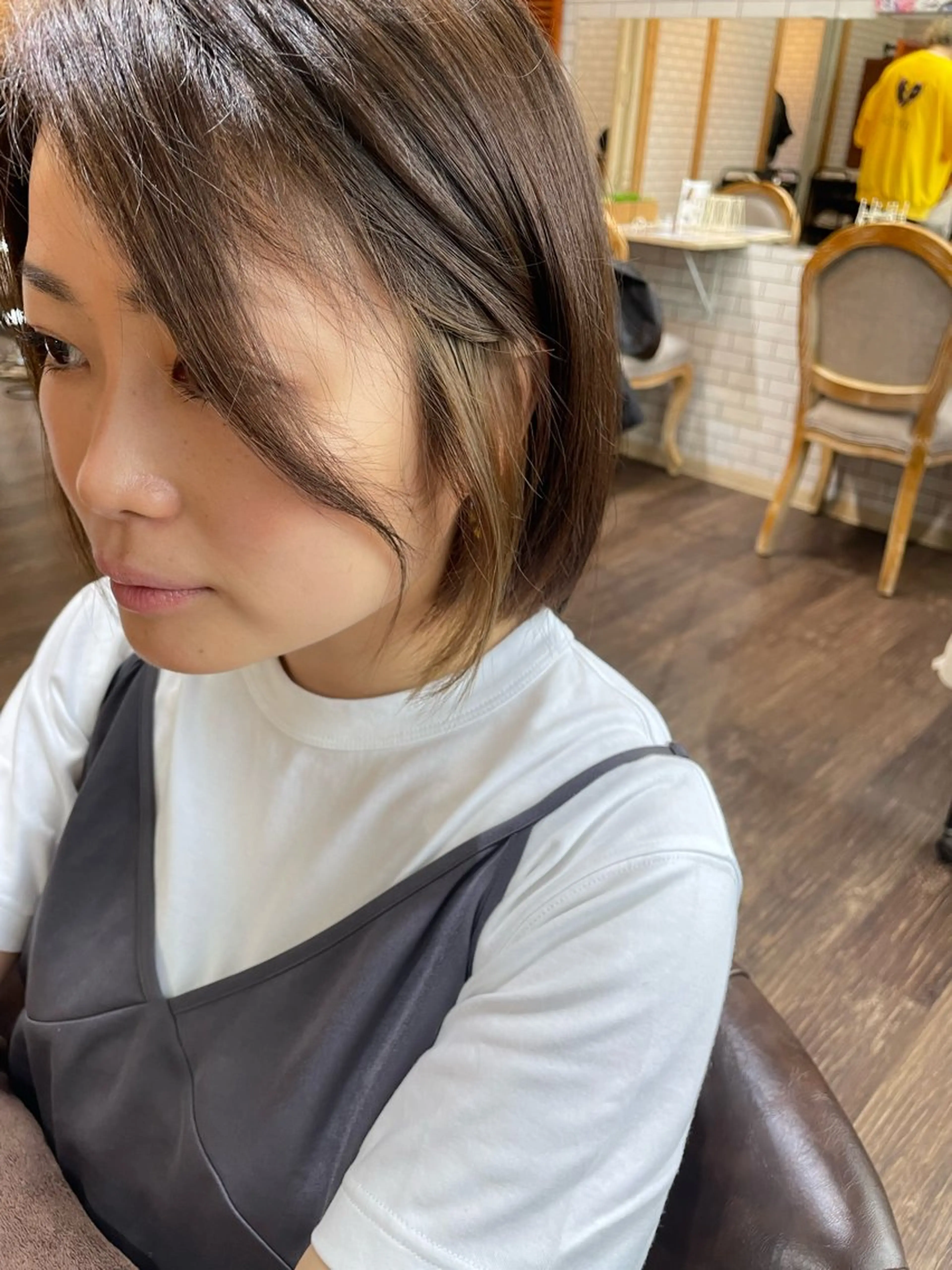 ショート カラー ブラウンカラー 縮毛矯正 トリートメント 髪質改善カラー🫧 菜のはのヘアスタイル